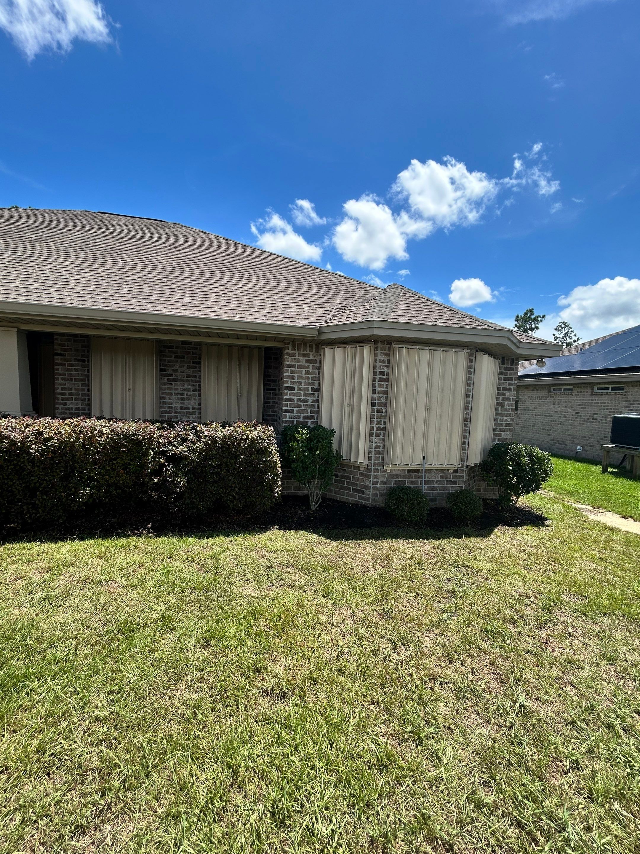 Hurricane Protection using T&C EA 6.8 Streamline Accordion by Brannan Aluminum Inc.