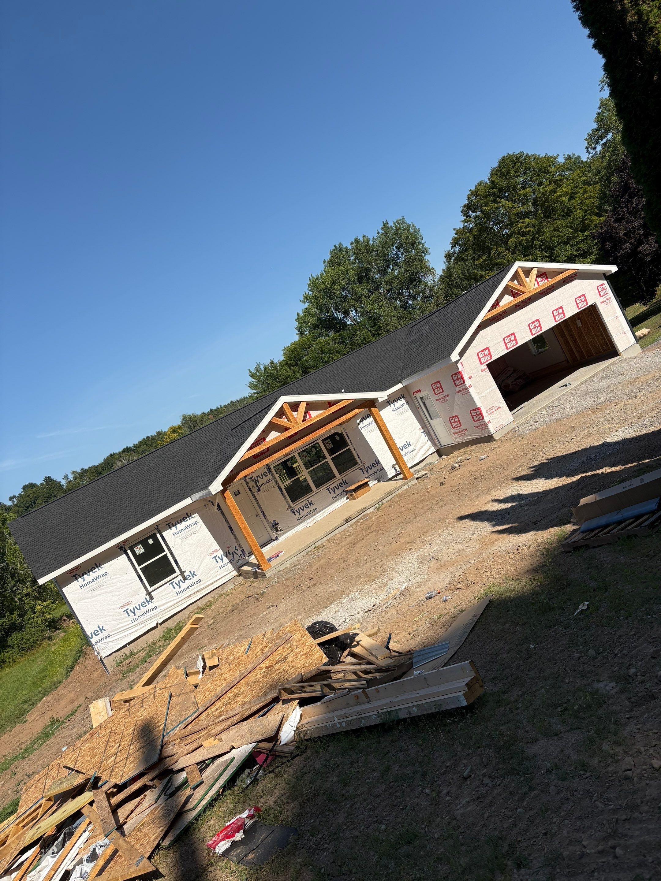 Modular with a attached garage by Horst Custom Homes 