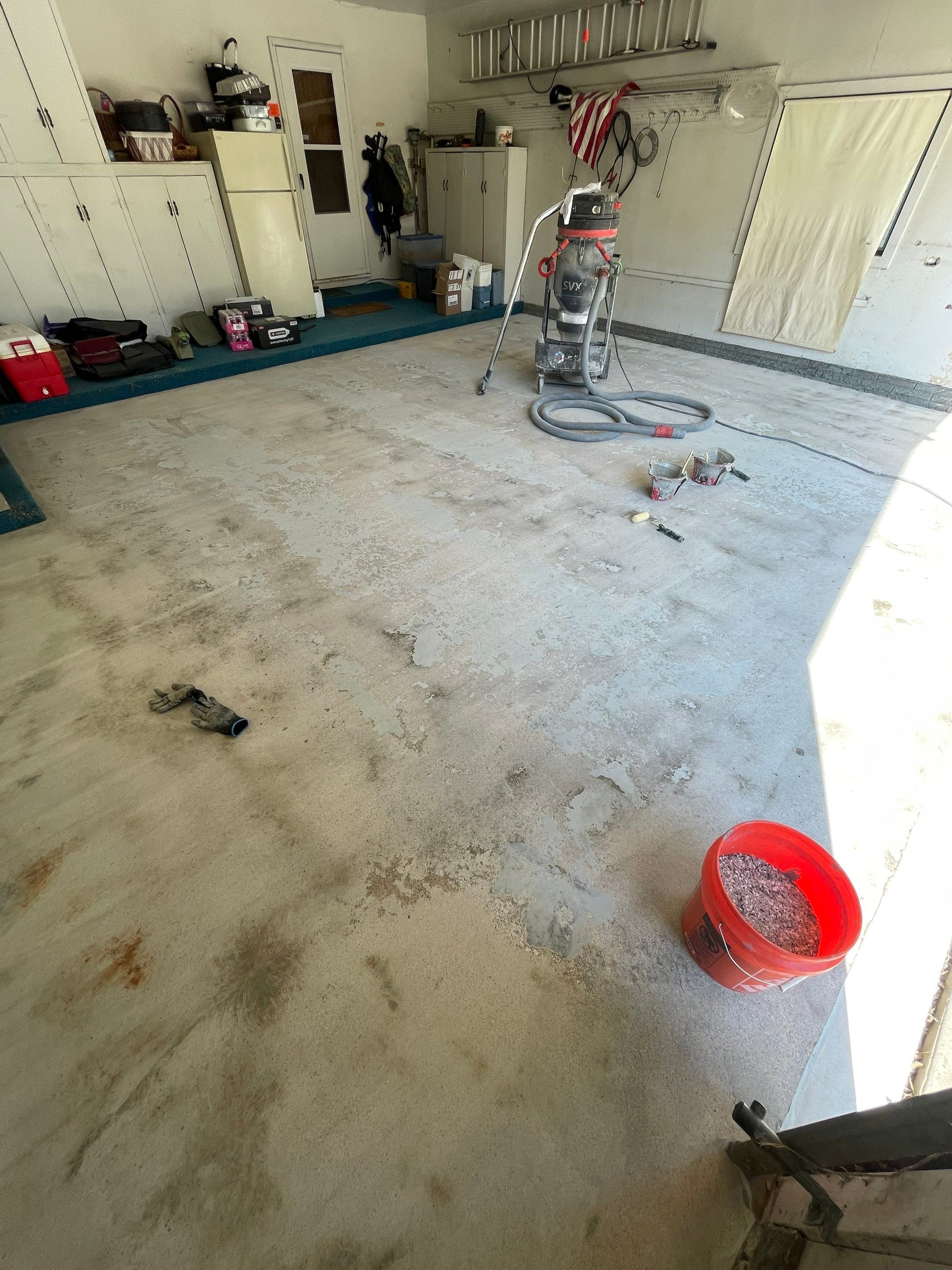 Custom Creekbed Garage Floor Coating in Sioux Falls by Select Painting, Coatings & Garage Cabinets