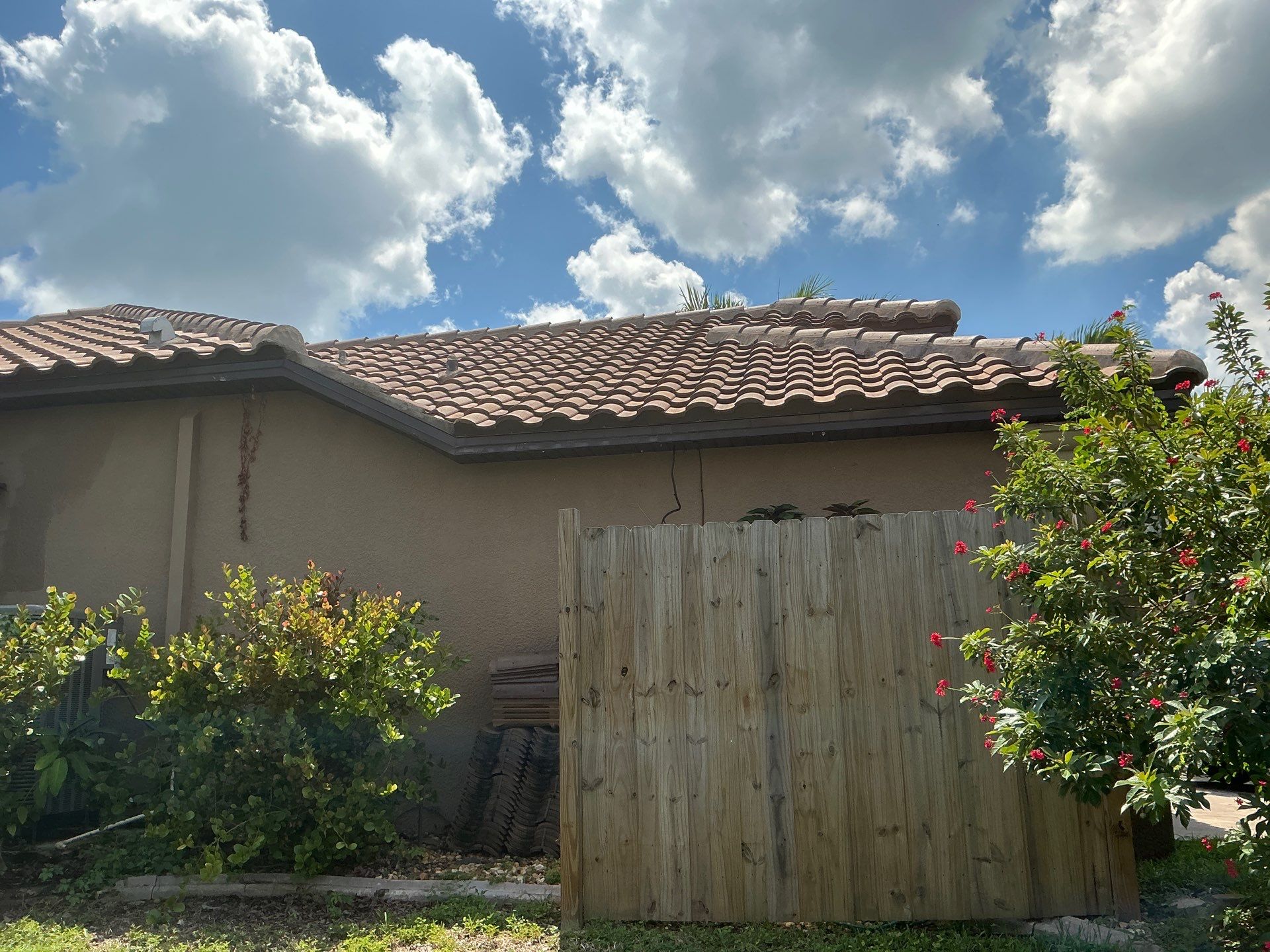 Premium 7-Inch Seamless Gutters in Cape Coral FL by Gutter Professors