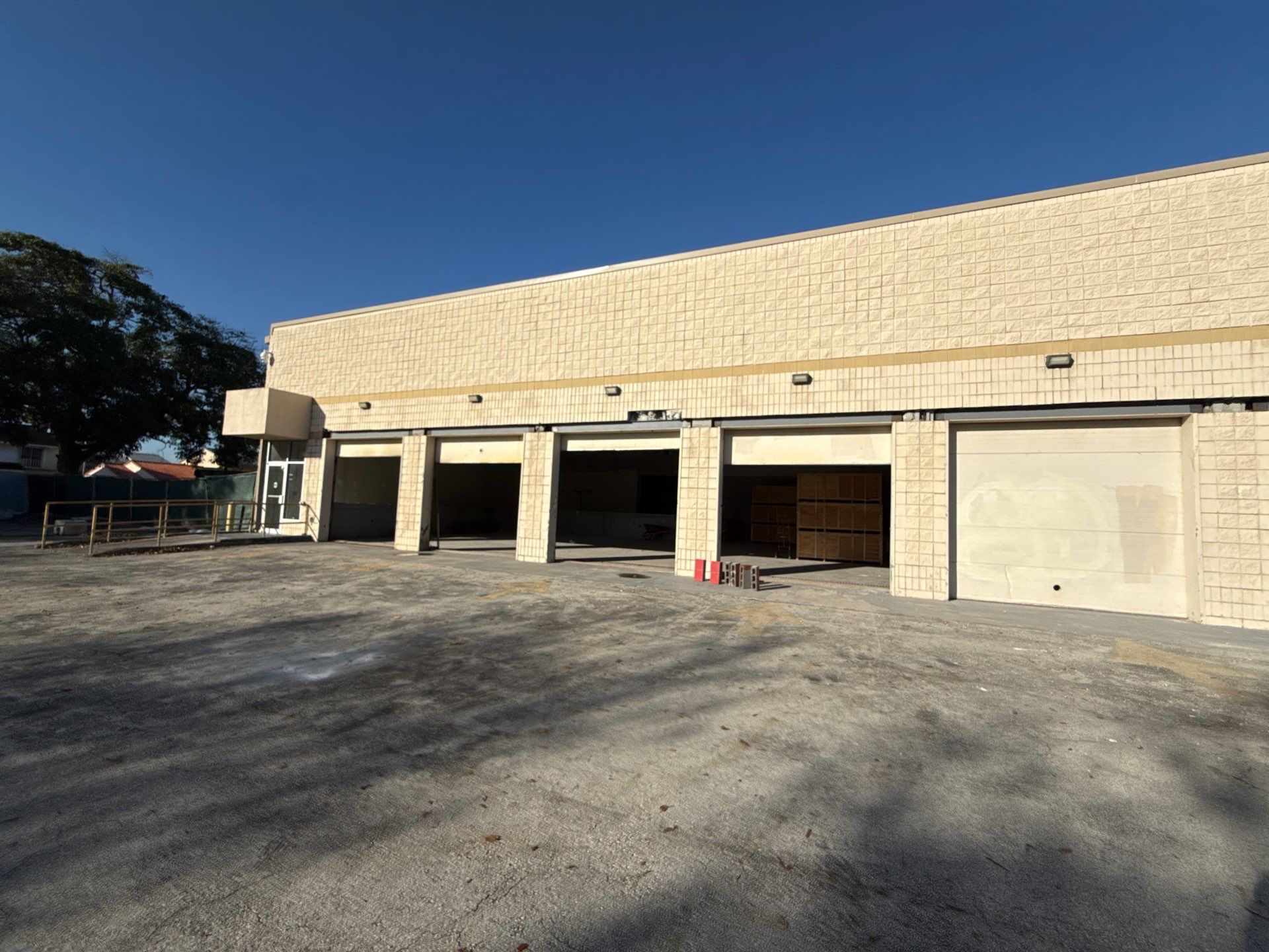 KBTS TAMIAMI LTD by Souffront Construction & Engineering