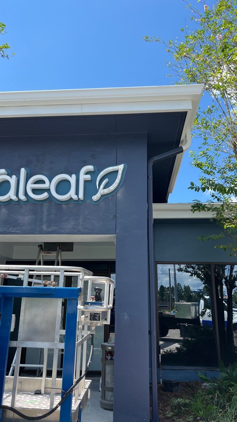 Curaleaf Receive and Install for Sign Partner by SignCrafters