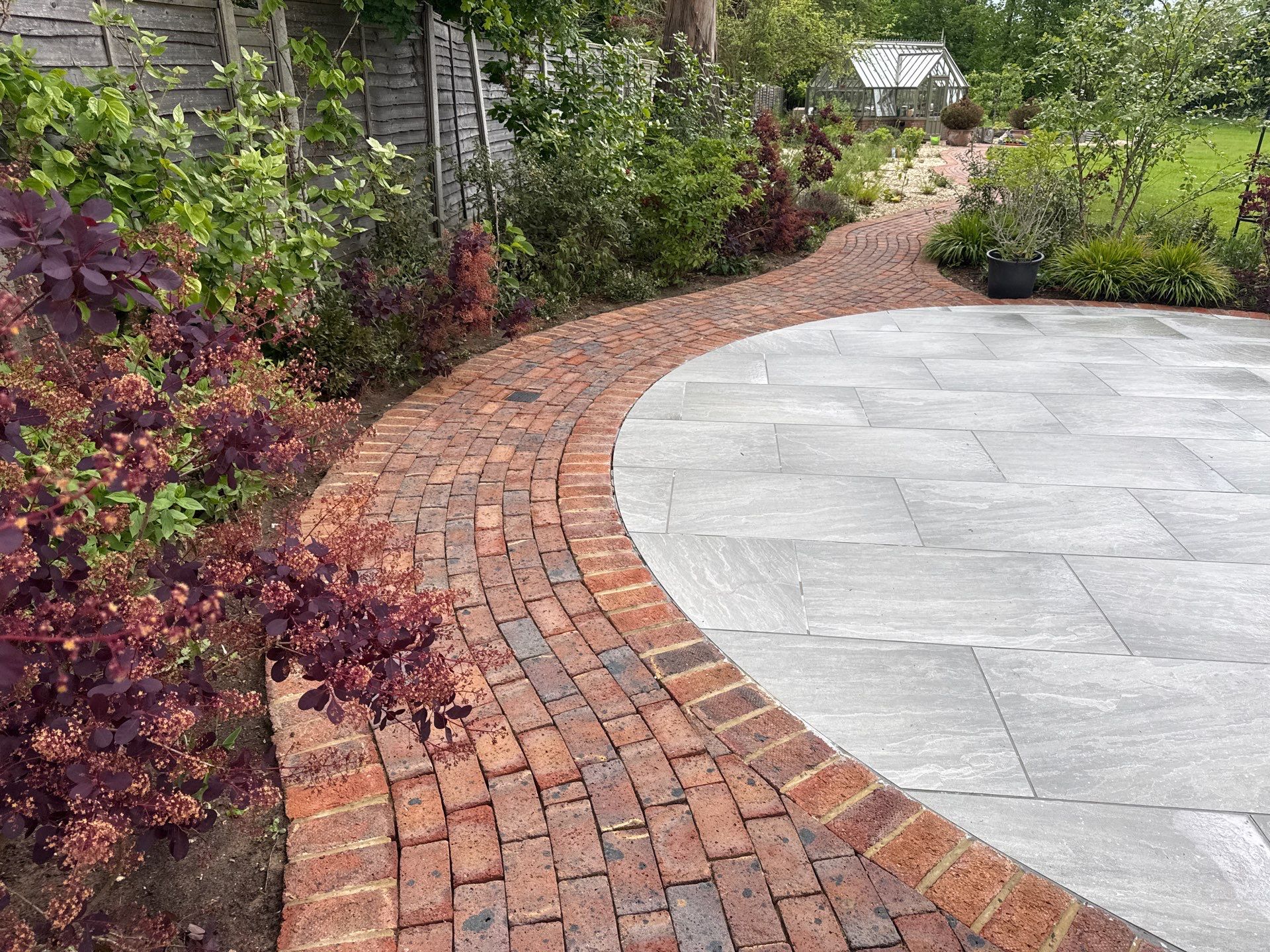 Patio - Walkways - Render Cleaning Surrey by Ges Exterior Cleaning ltd