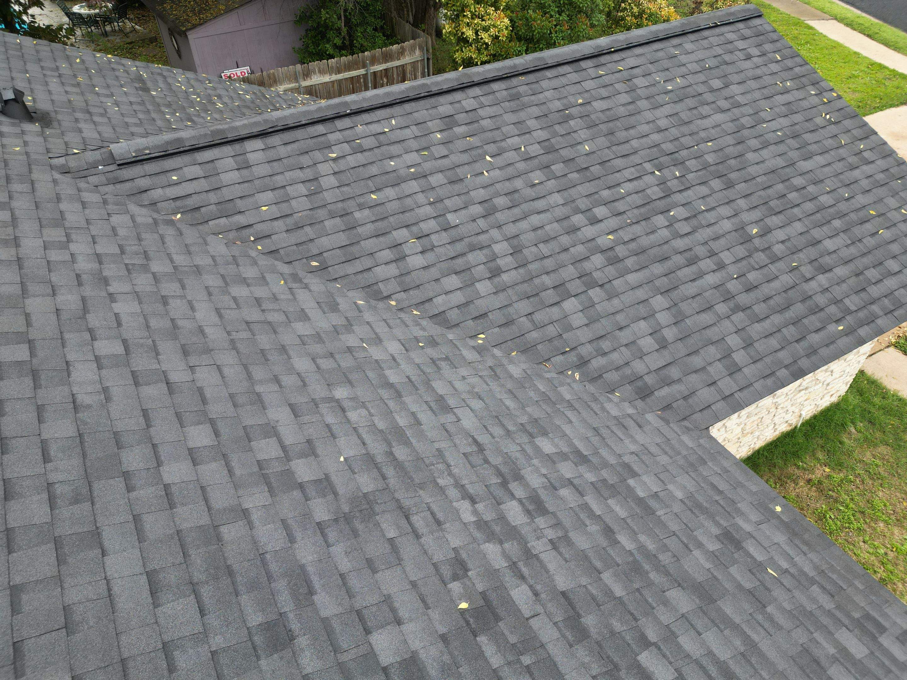 Moire Black - CertanTeed Landmark by RoofsOnly.com