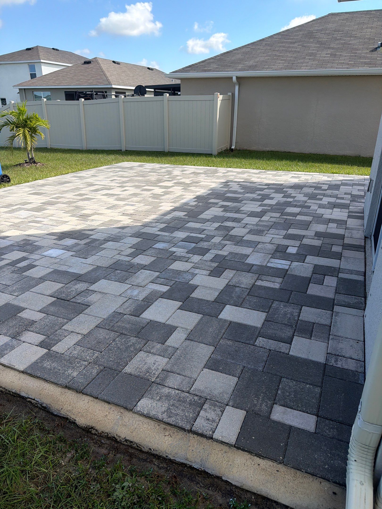Paver Sealing and Restoration for Large Multi-Toned Patio in Wimauma by Supreme Paver Experts