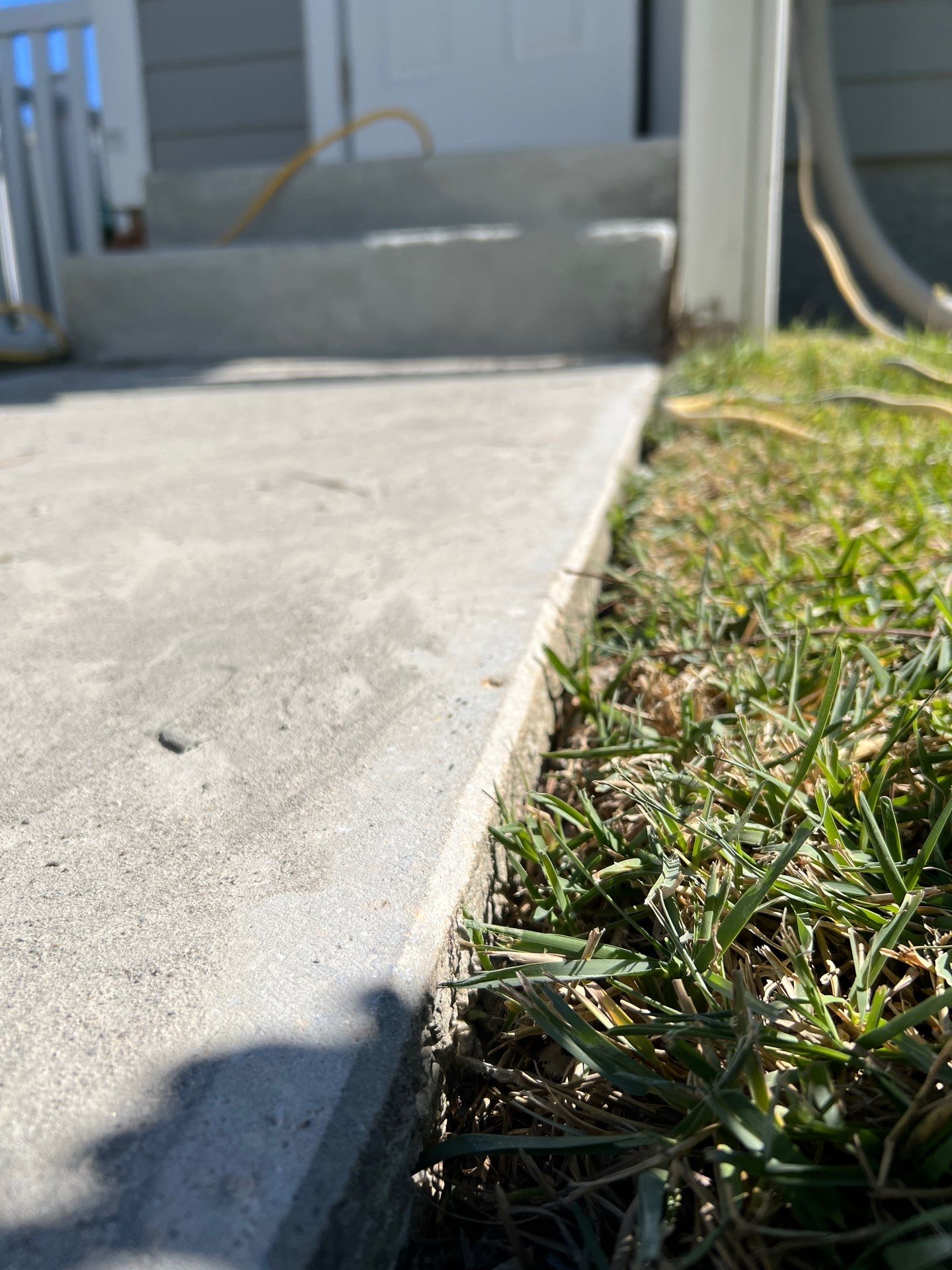 This is one floor Before & After you’re going to have to SEE to believe 👀 🤯 by Deese Elite Concrete Coatings