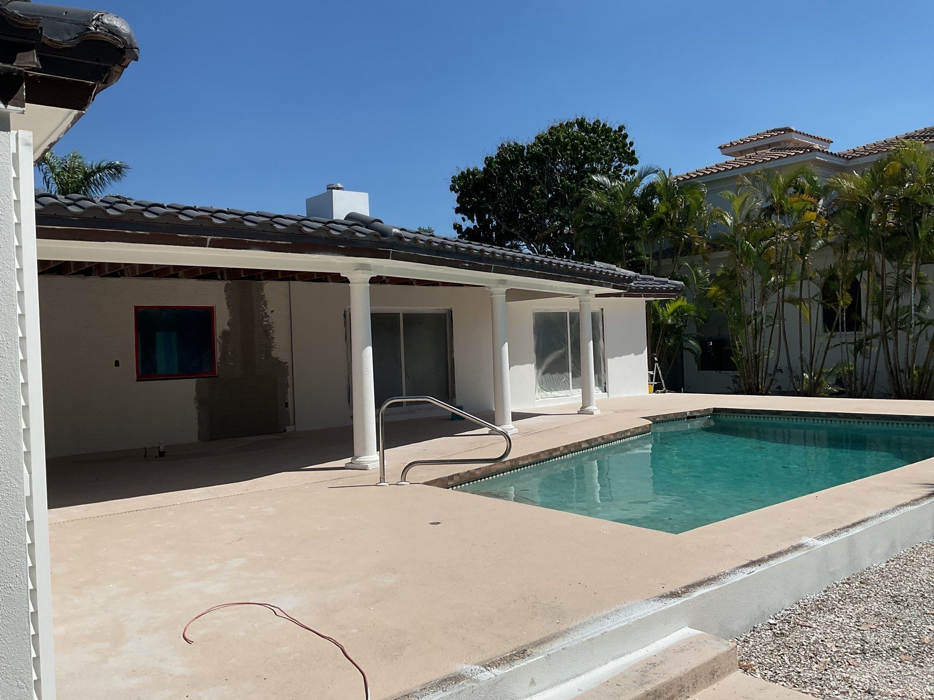 6 Inch Seamless Gutters using bronze gutters in Sarasota FL by Gutter Professors