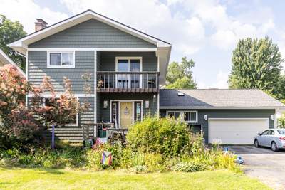 Siding Installation using CertainTeed Cedar Impressions
