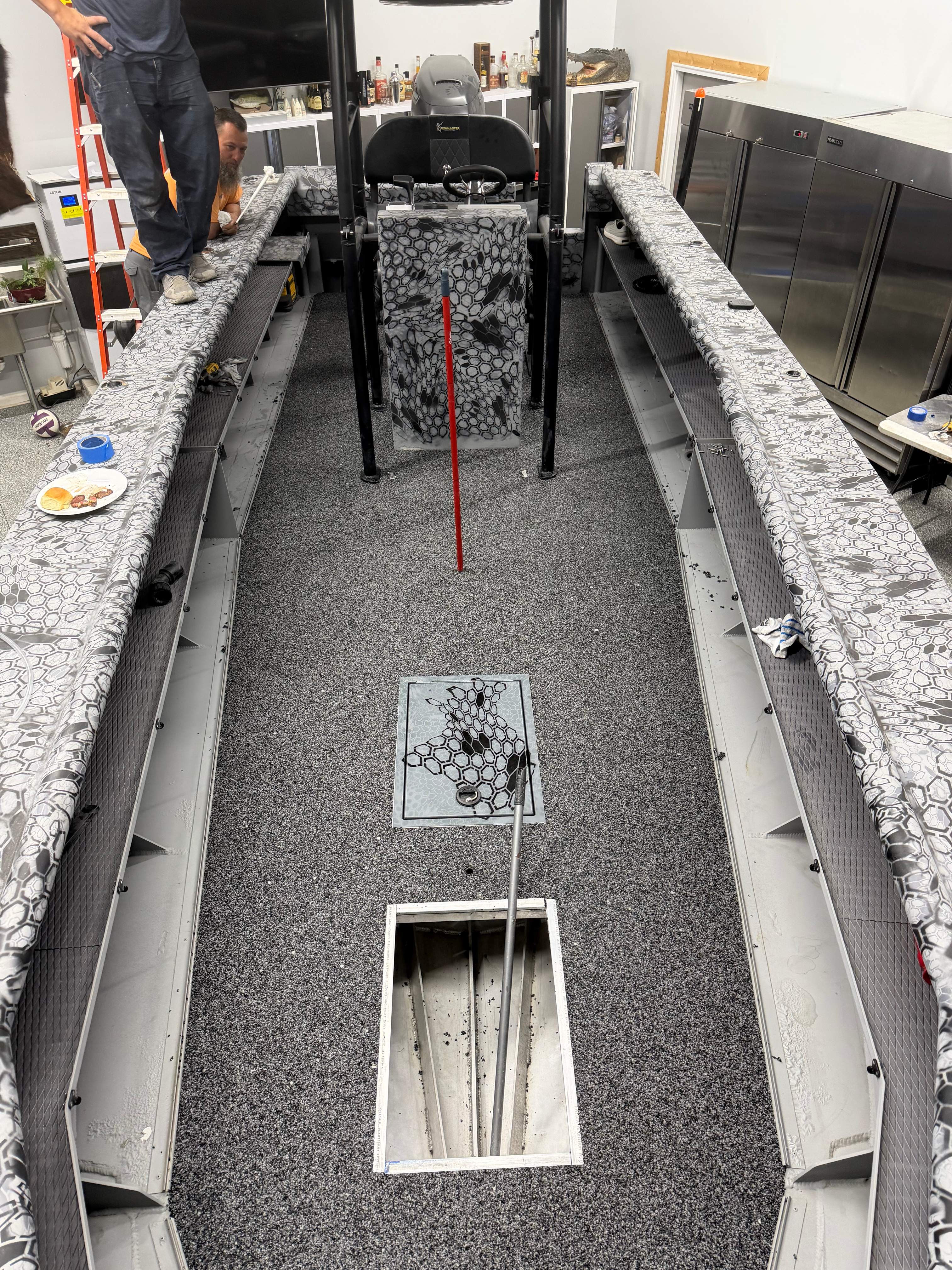 Rubberized boat Floor using Flexstone System