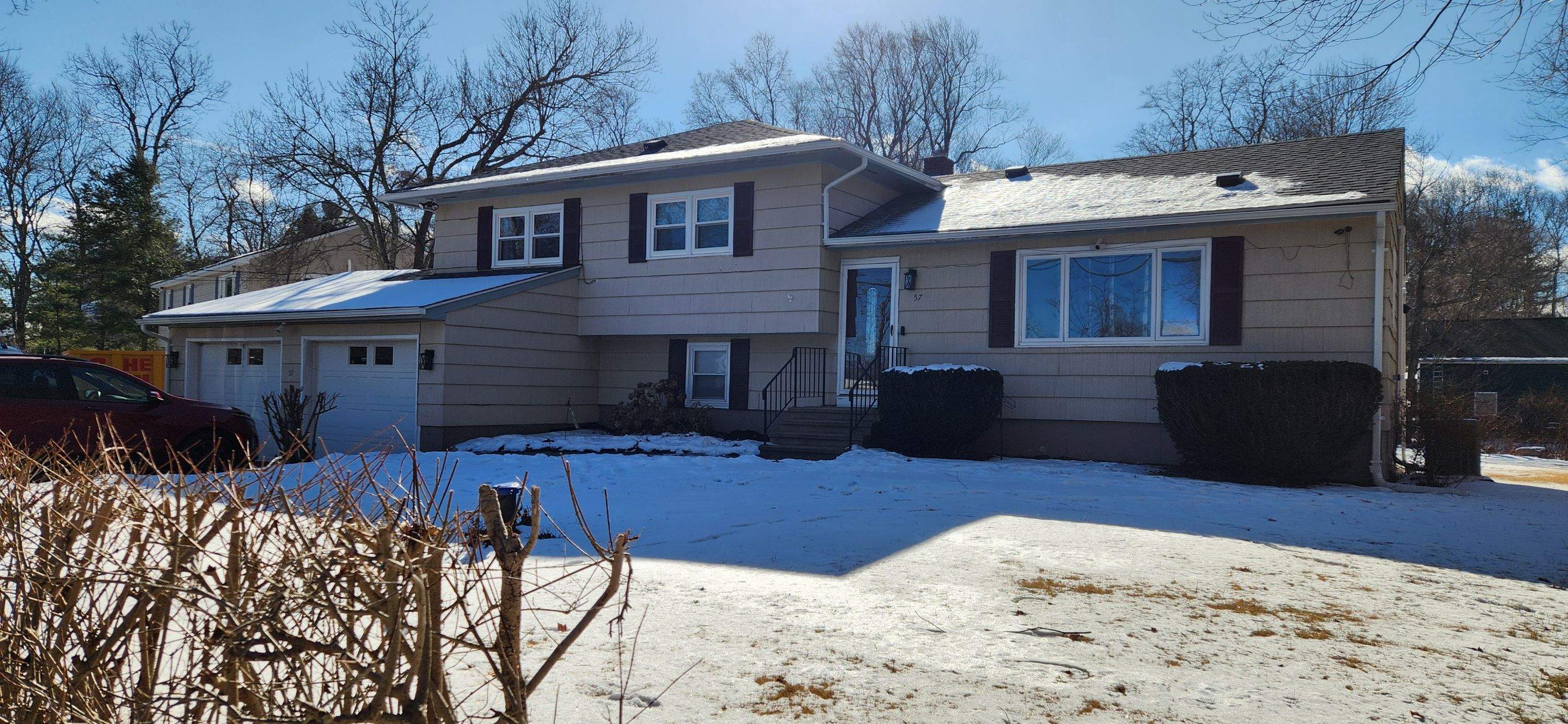Siding transformation with Cert Monogram D/5 Dutchlap, Flagstone by DiGiorgi Roofing and Siding Inc