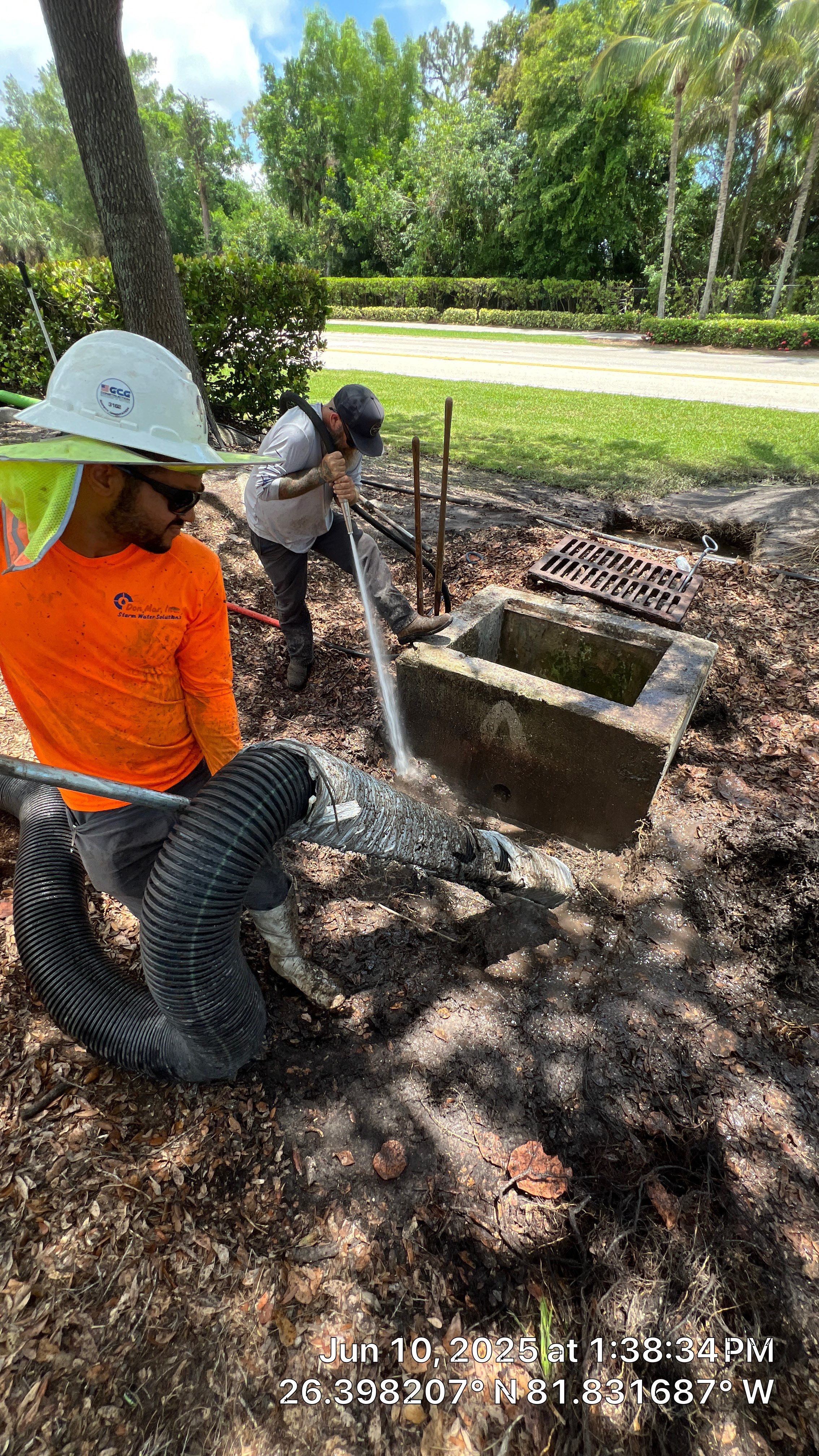 Pelican Landing Beach Parking Lot Stormwater System Maintenance by Don Mar, Inc. Storm Water Solutions
