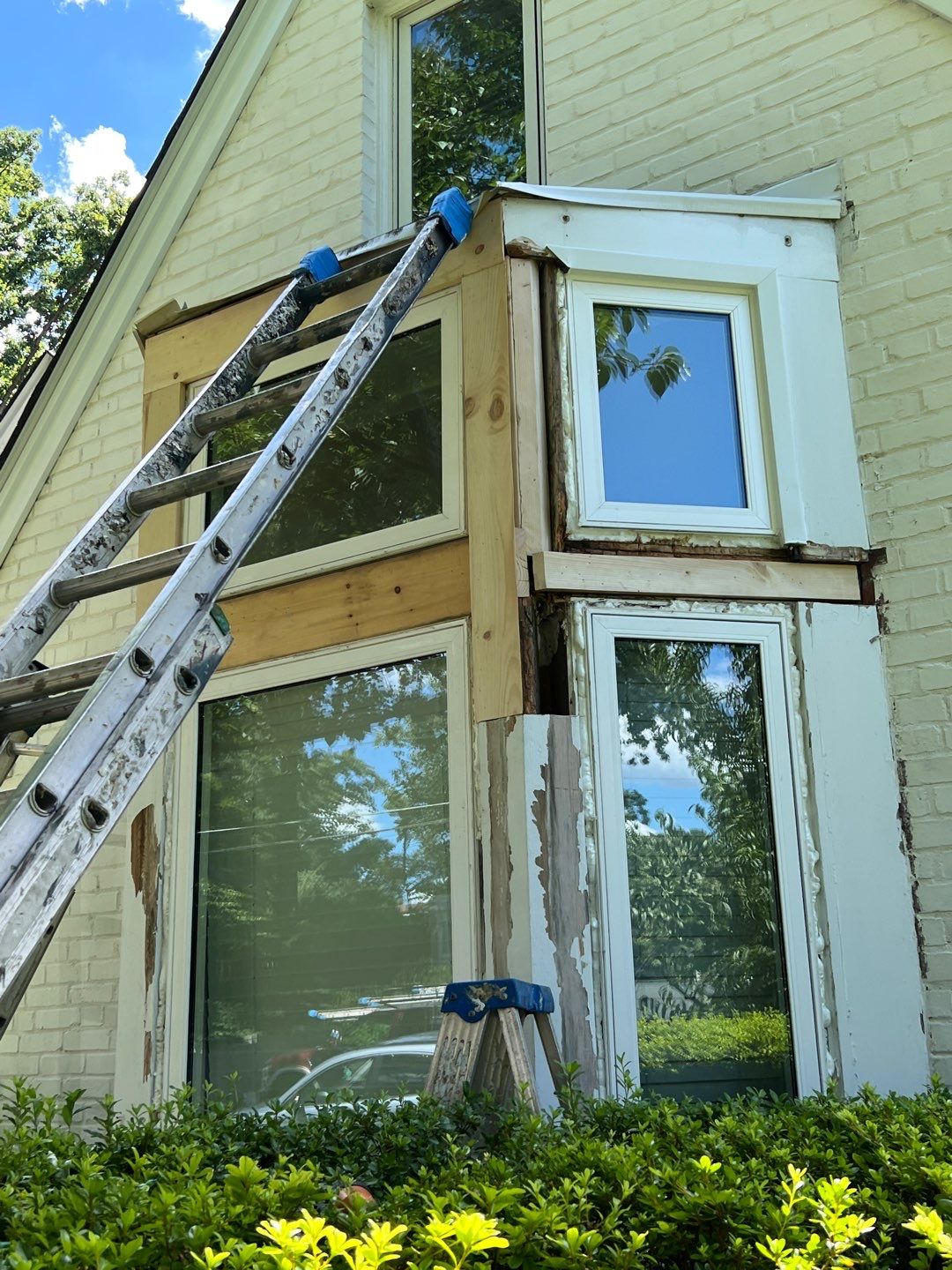 Arlington Hardie Installation - Arctic White by RM Banning, Inc.