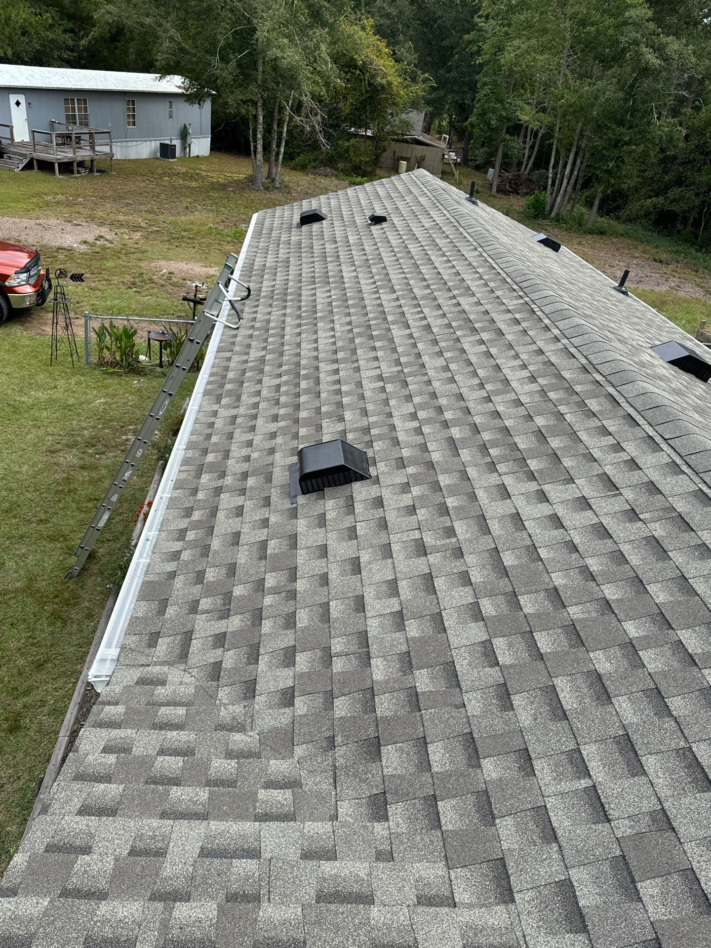 GAF HDZ - Weathered Wood by Linta Roofing Inc