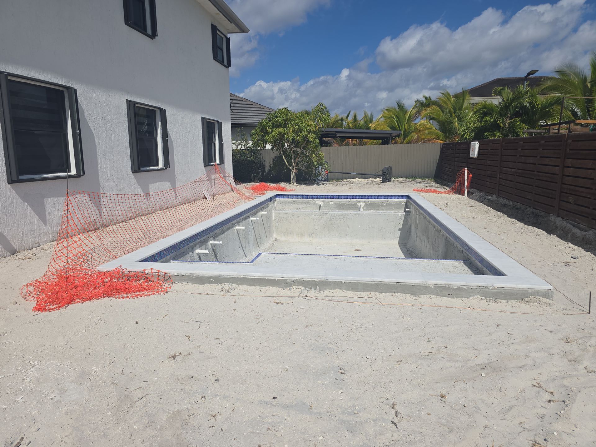 Project in Miami by ROSMEL POOLS INC
