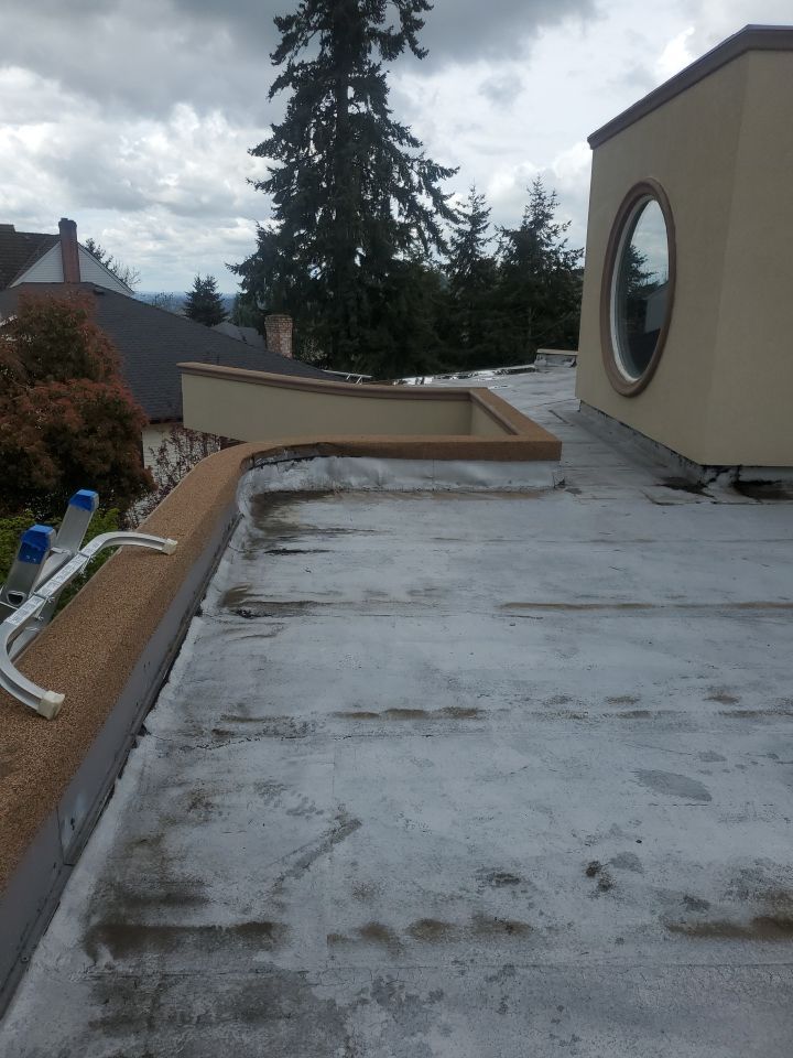 Gutter Cleaning using Moderate Pressure by Willamette Outdoor Wash LLC