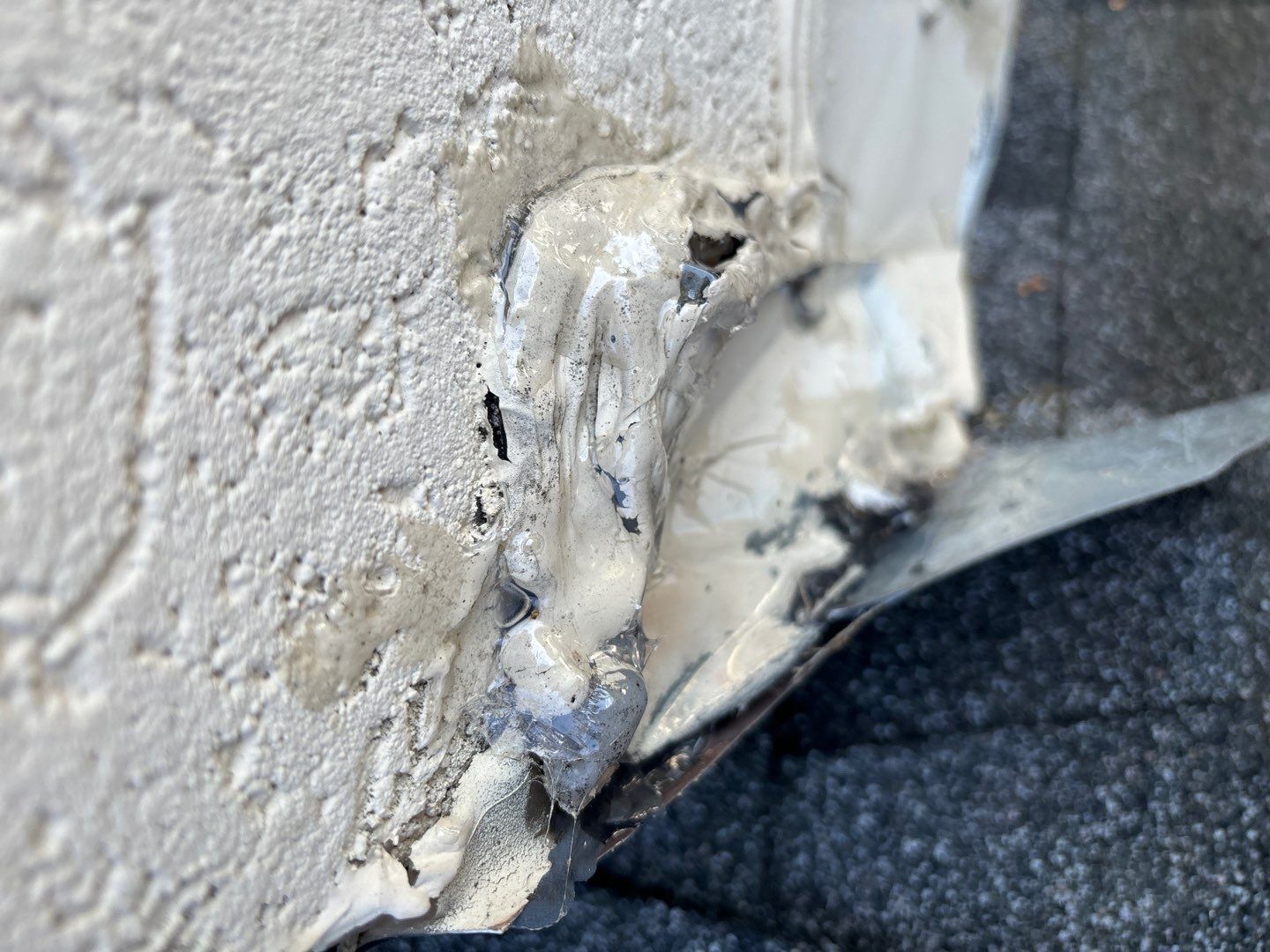 Flashing wrong installation by Deerfield Roofing LLC