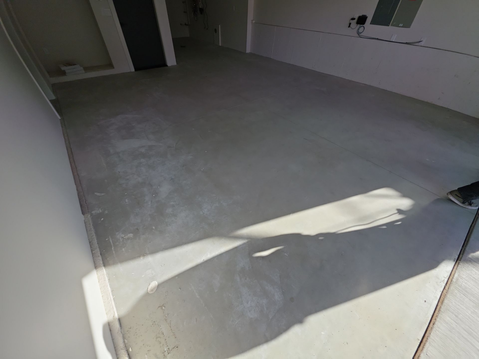 Premium Slate Hybrid Garage Floor Coating in Coeur d'Alene by Croc Coatings, LLC