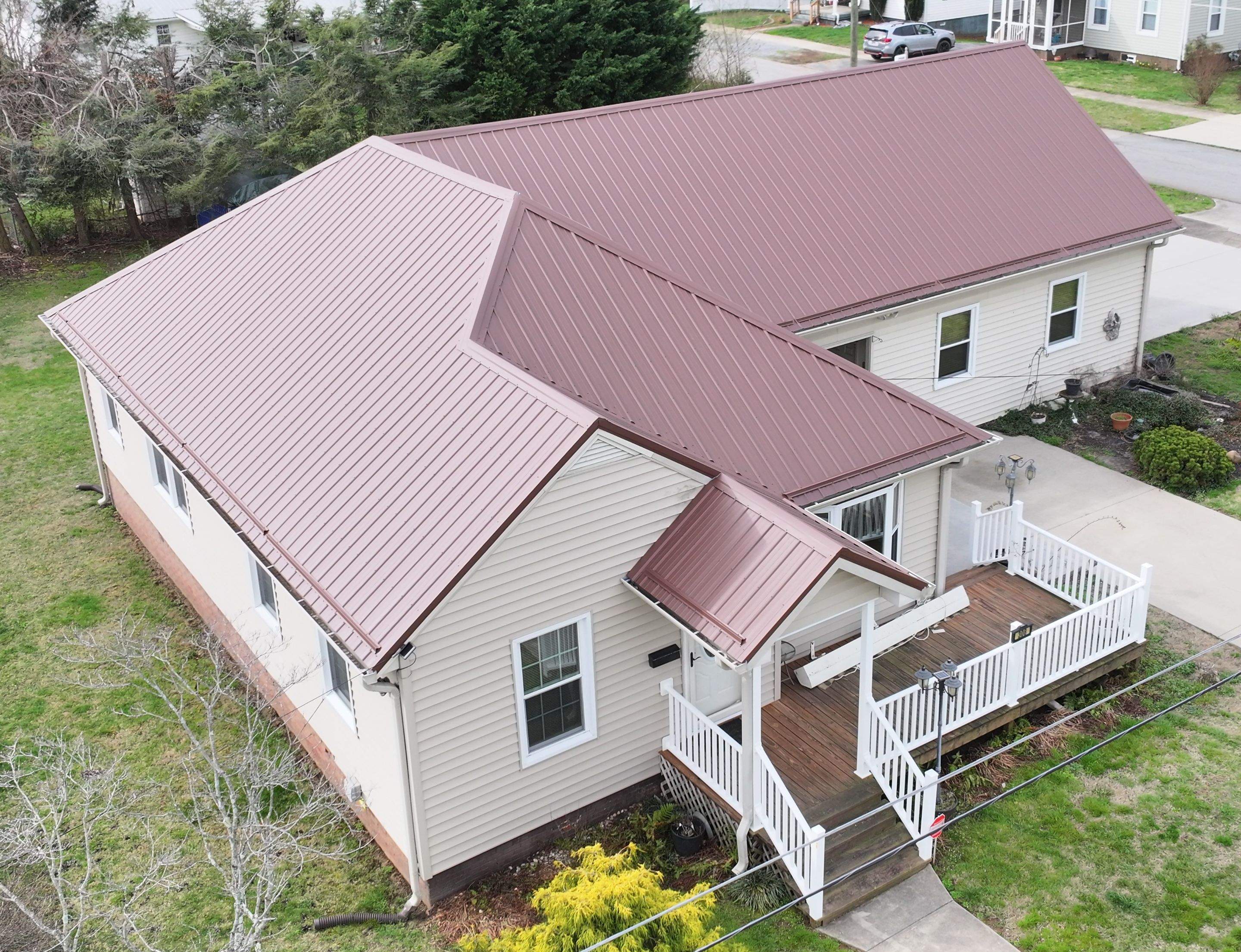 Carr Residence by Omnia Roofing