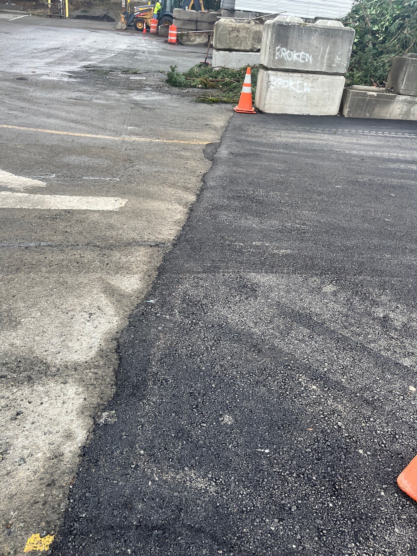 Asphalt Patch Repair | Lynnwood  by Jireh Asphalt & Concrete Inc 