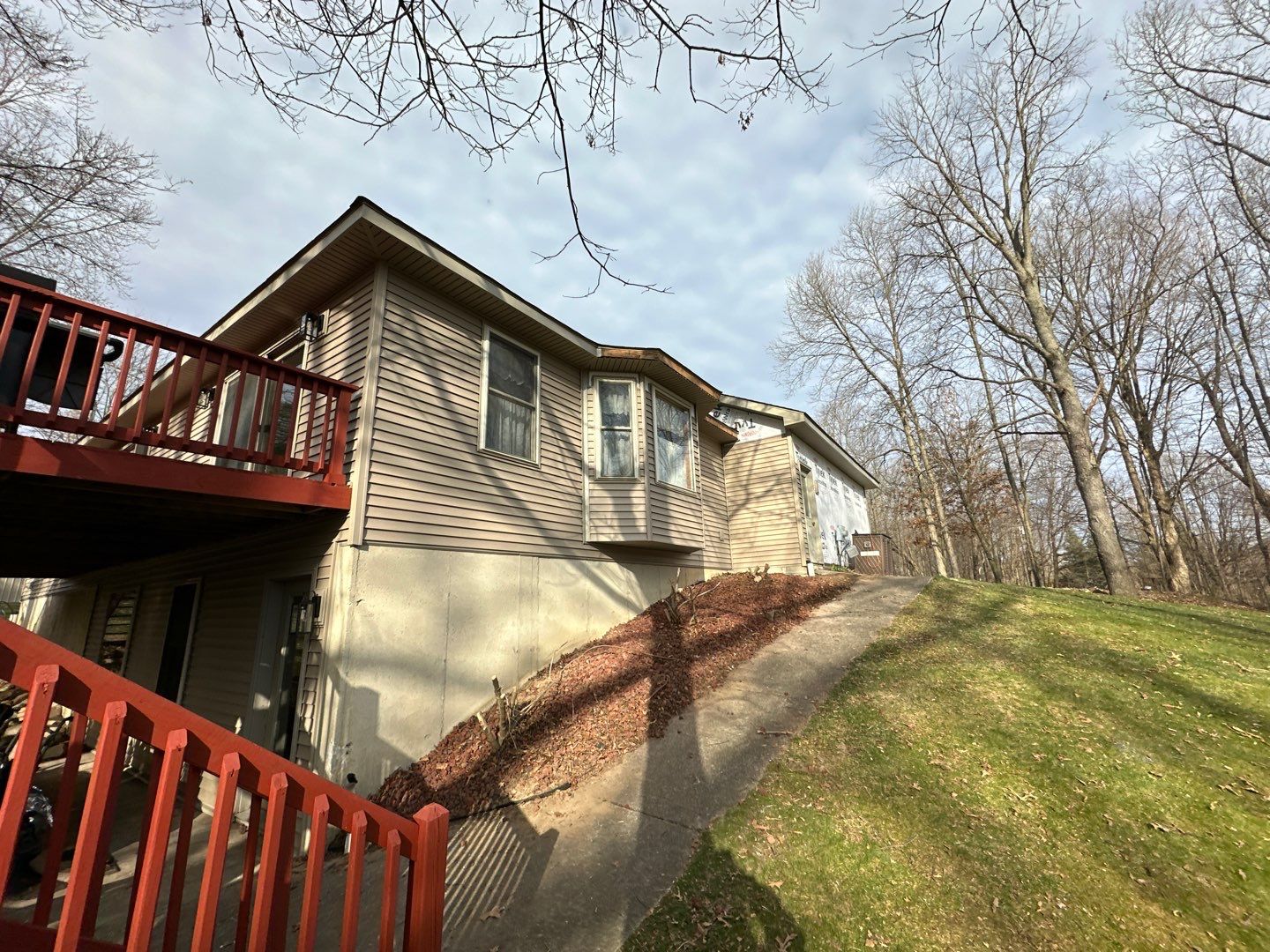 Siding Replacement using Certainteed Restoration Classic D4 by 180 Contractors