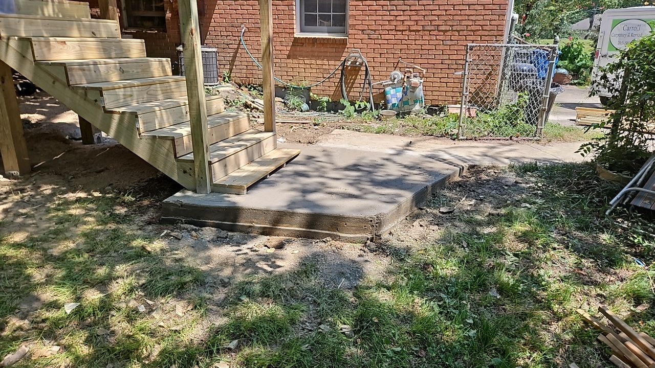 Russet Cove Circle - Deck Installation by Pillar and Pine