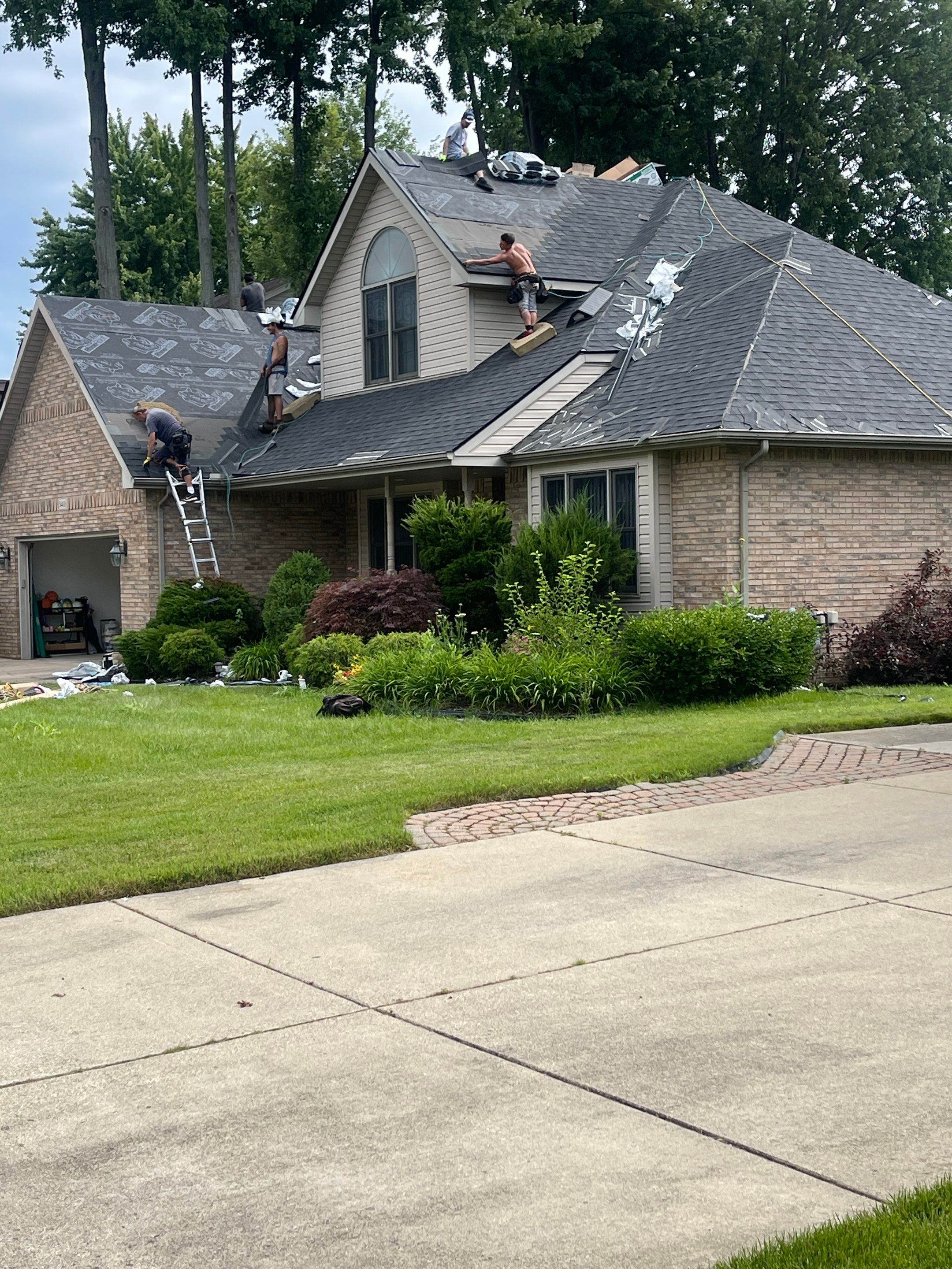 Residential Roofing Installation using IKO DYNASTY - Granite Black by JNR Roofing LLC