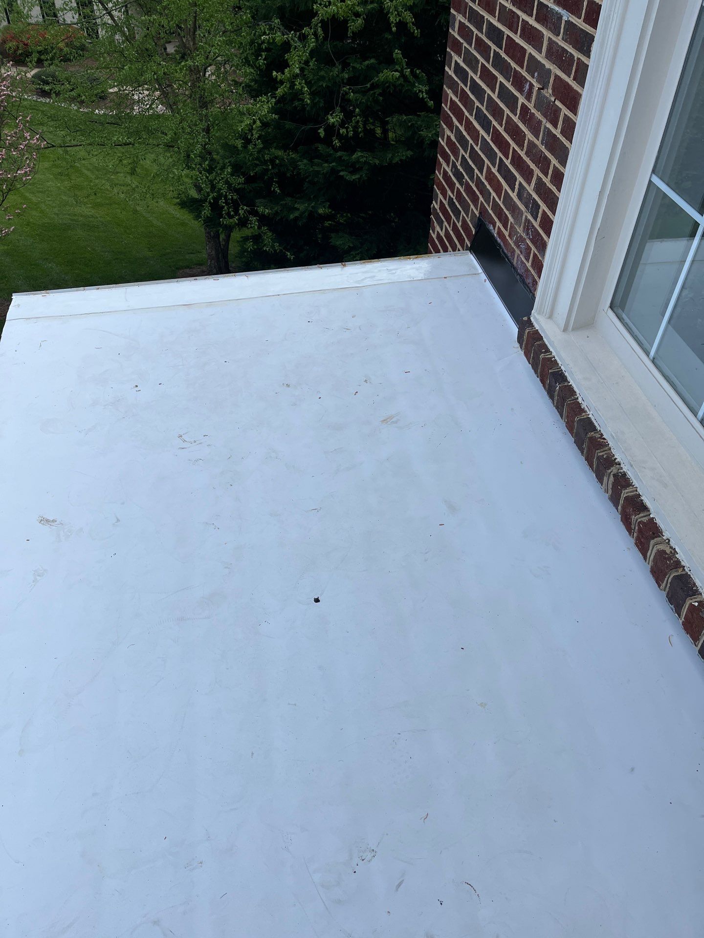 Springfield: CertainTeed Landmark Pro Designer Shingles in Max Def Charcoal Black by RM Banning, Inc.