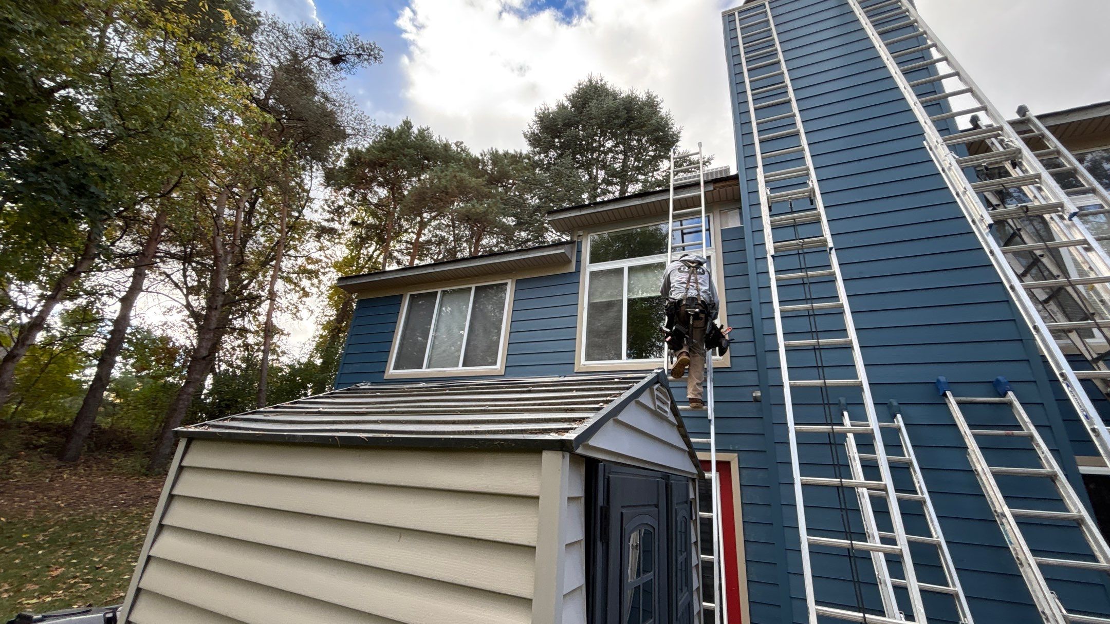Siding Replacement using Ascend Laguna Blue by 180 Contractors