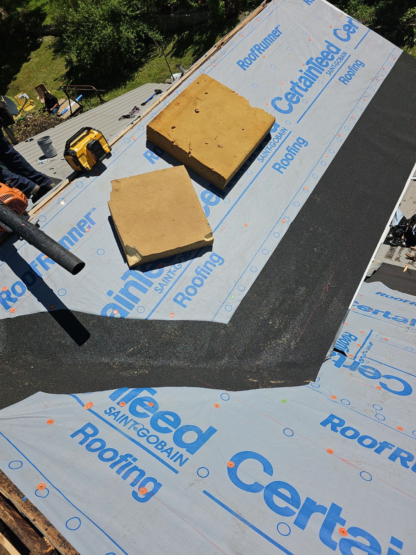 Roof Replacement Landmark PRO Charcoal Black by Winchester Roofing