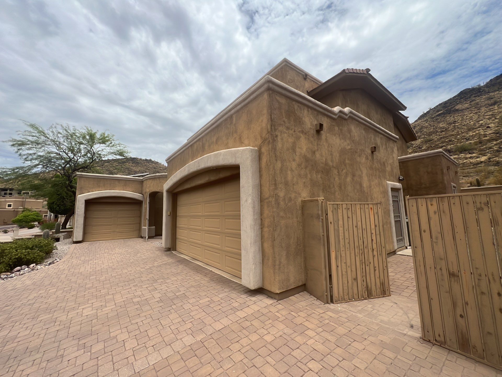 Exterior Painting using Dunn-Edwards EVERSHIELD®  by Crash of Rhinos Painting & Garage Floors