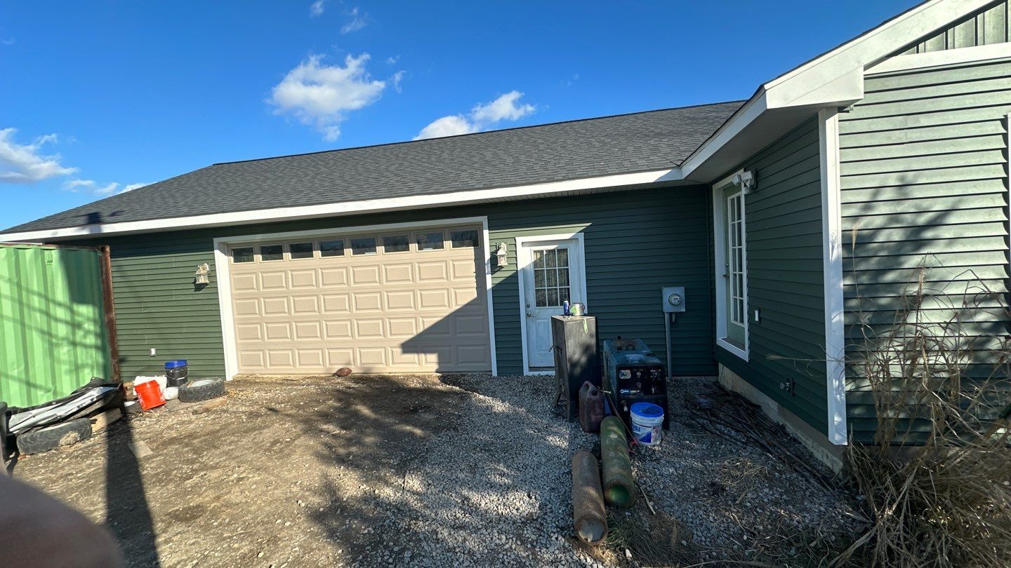 Siding Replacement using CertainTeed Restoration Classis D4 by 180 Contractors
