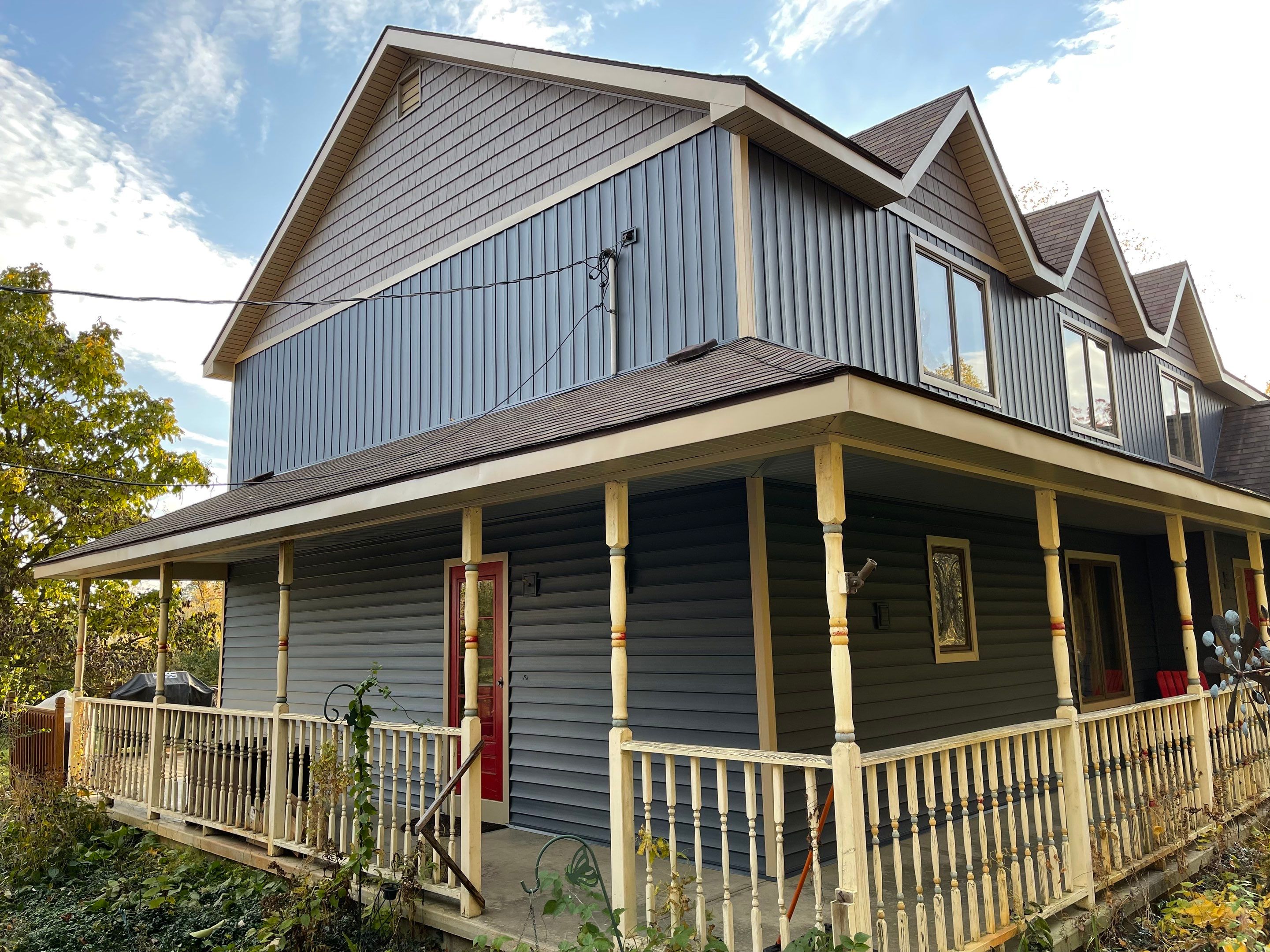 CertainTeed Monogram D5 Pacific Blue + Cedar Impression Shake Driftwood Blend & Pacific Blue + CertainTeed Board & Batten Pacific Blue by 180 Contractors