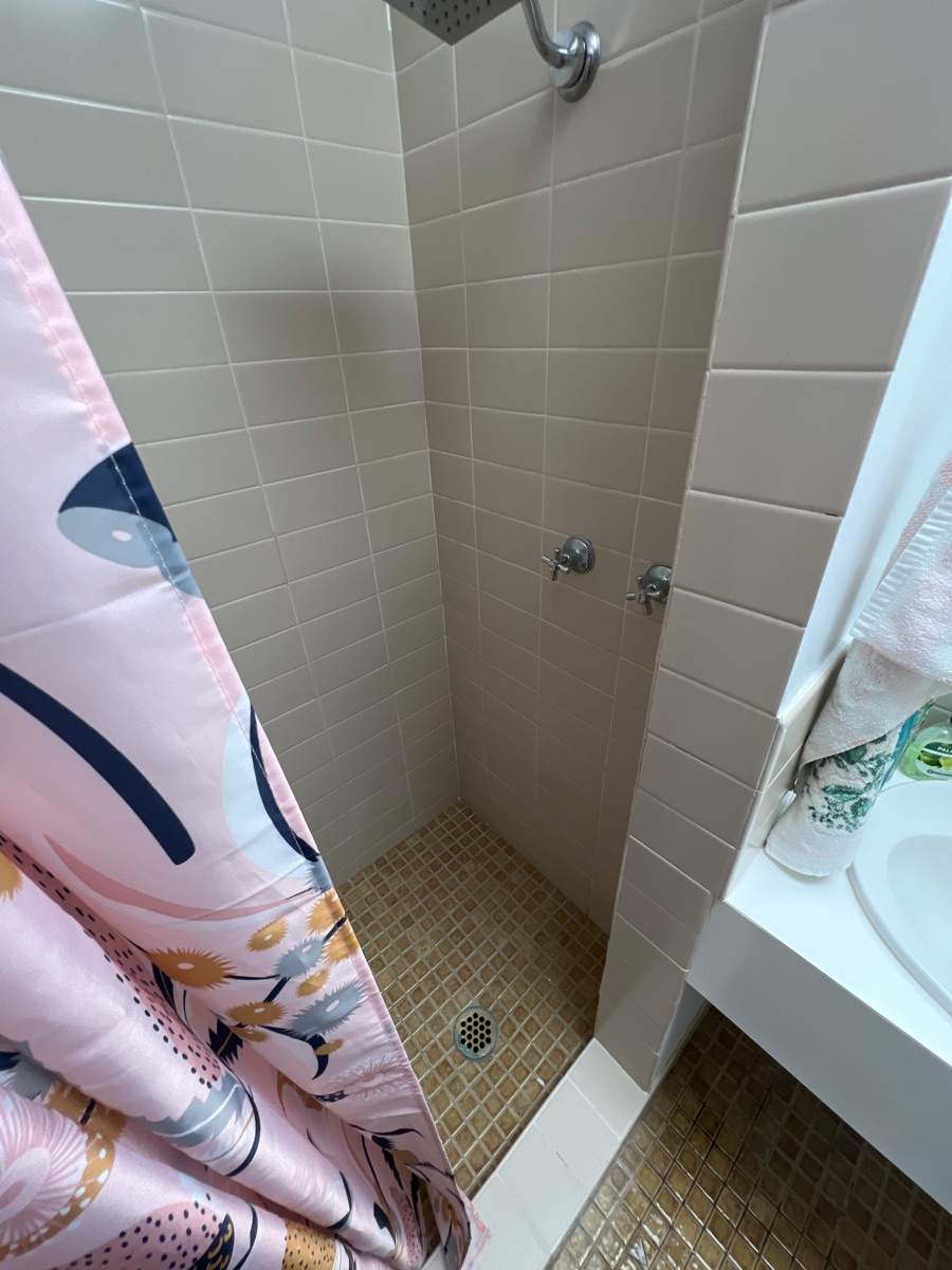 Ensuite Bathroom Renovation by Re-seal Bathrooms