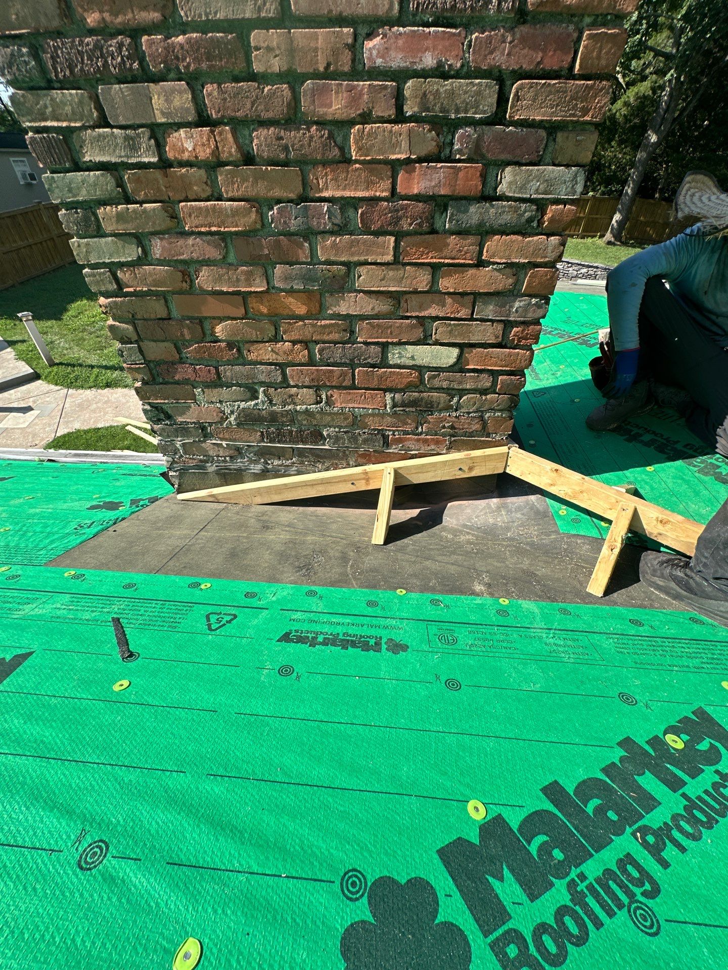 Malarkey Vista Shingles in Brilliant Black by Undersun Roofing