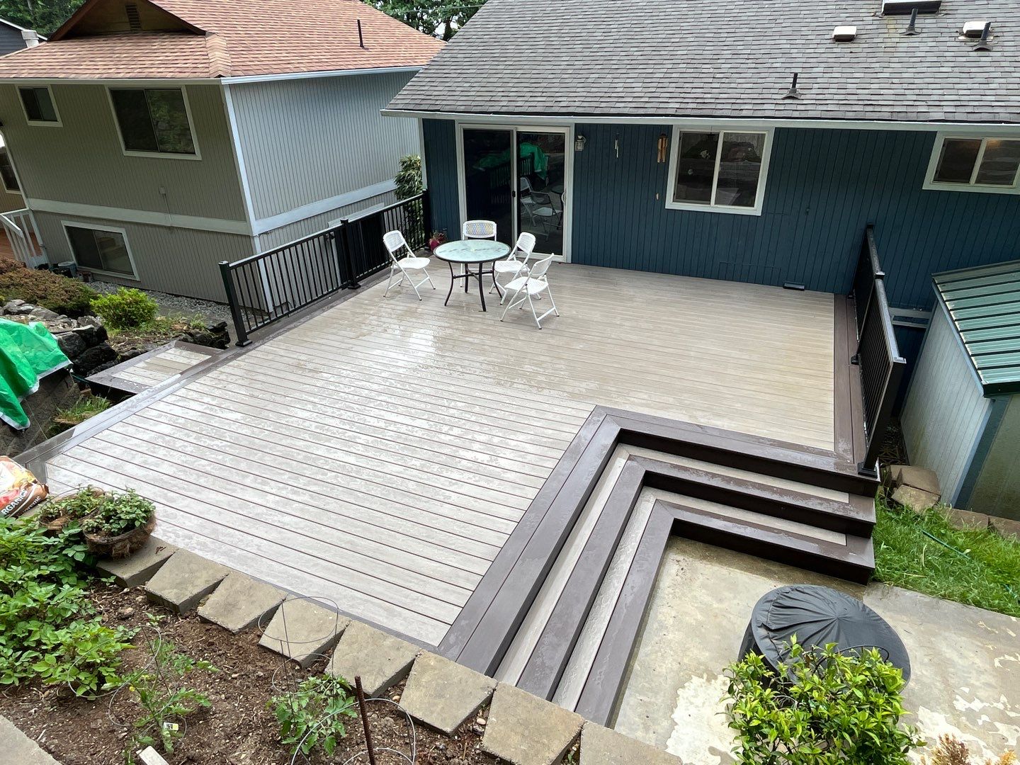 Back Deck in Seattle by Alki deck builders 