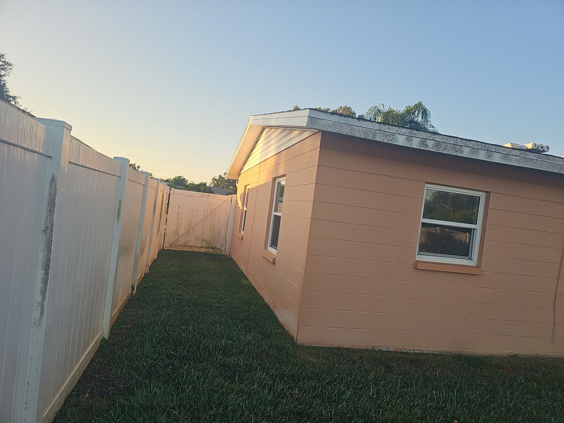 Project in St. Petersburg 33709 by Mitchell Roofing Company LLC 
