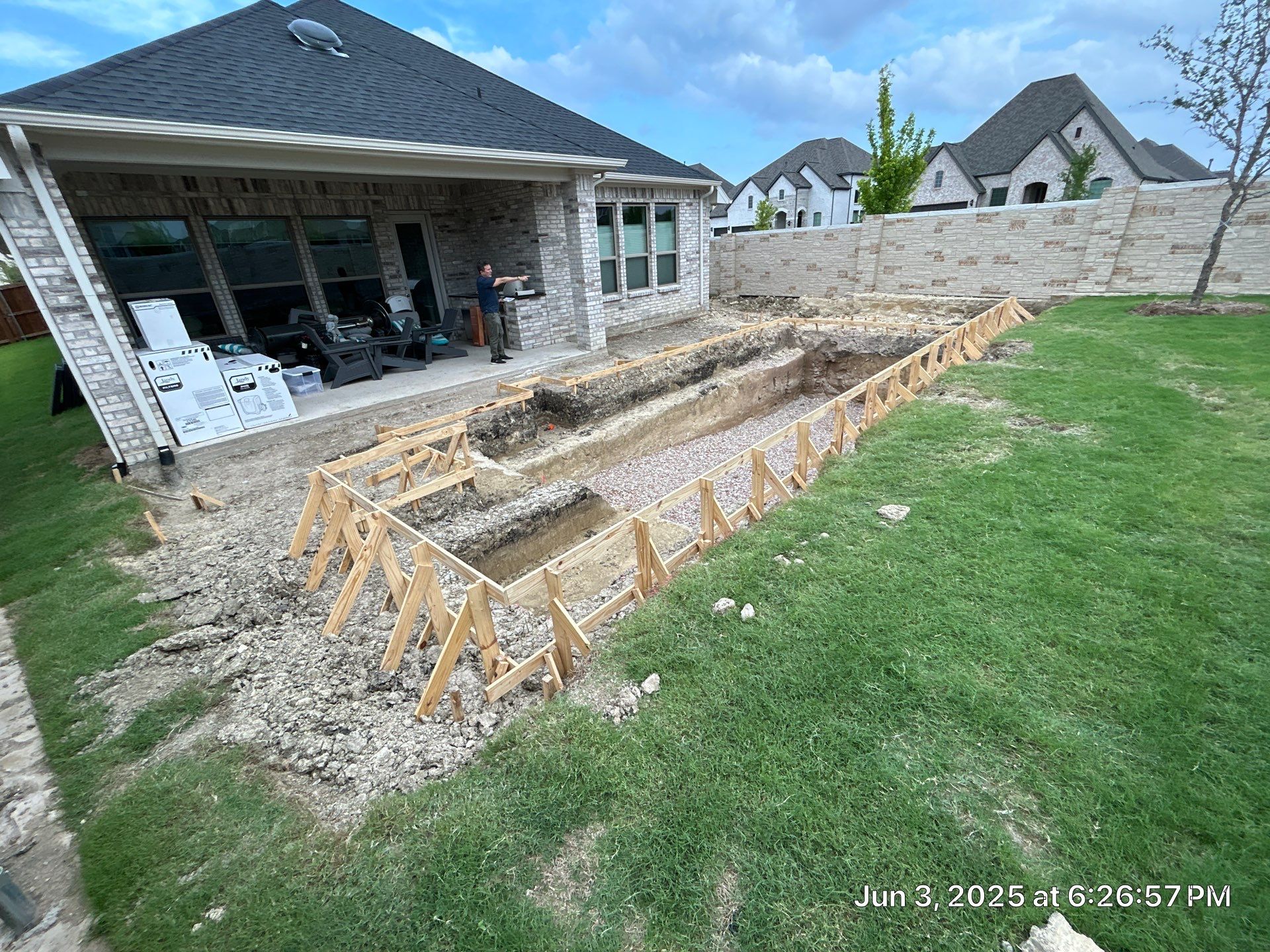 Geometric Pool with Inset Spa and Dark Interior by Pinnacle Pools and Spas - DFW