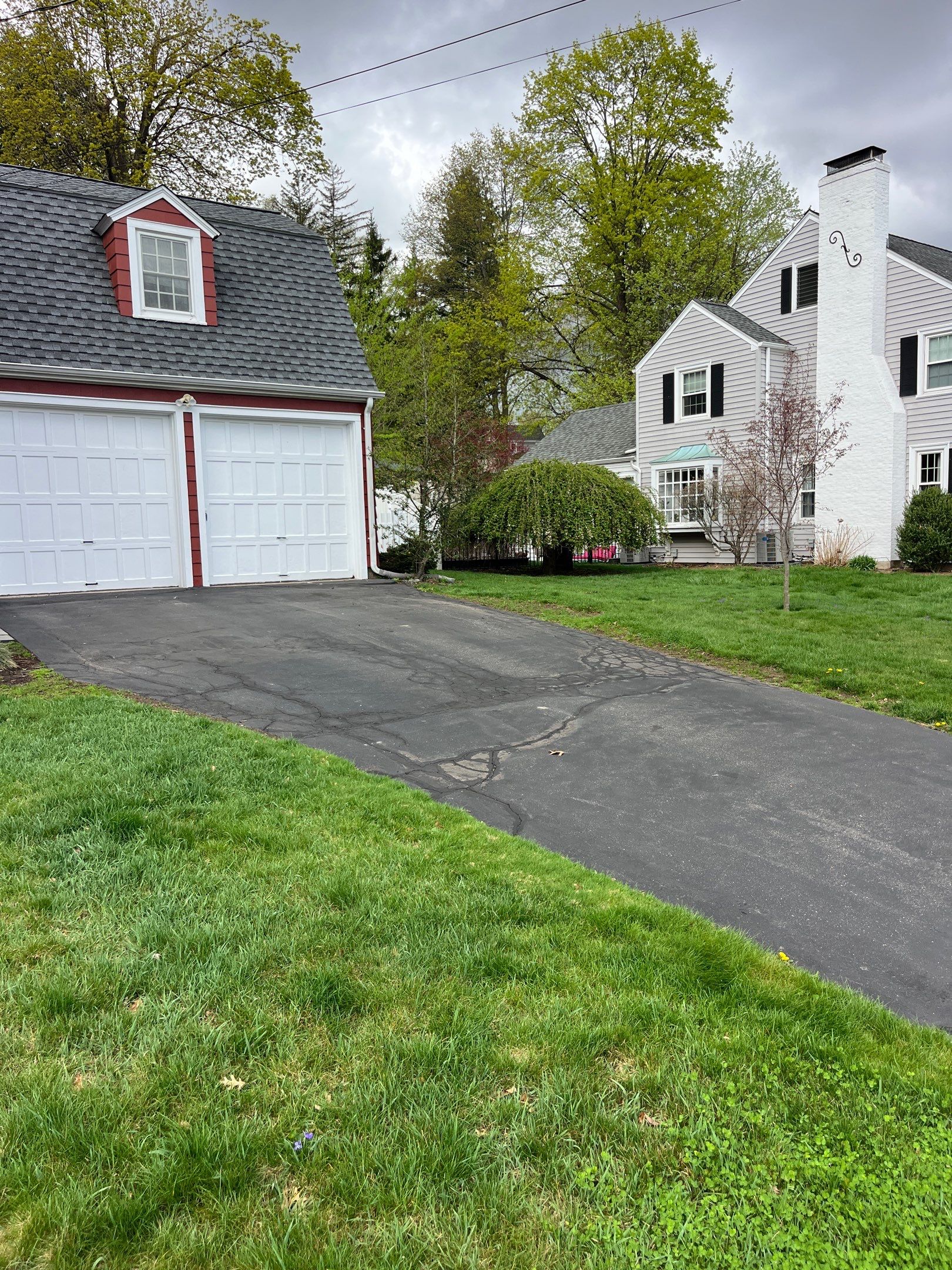 Show stopping shingles professionally and efficiently installed by DiGiorgi Roofing & Siding INC by DiGiorgi Roofing and Siding Inc