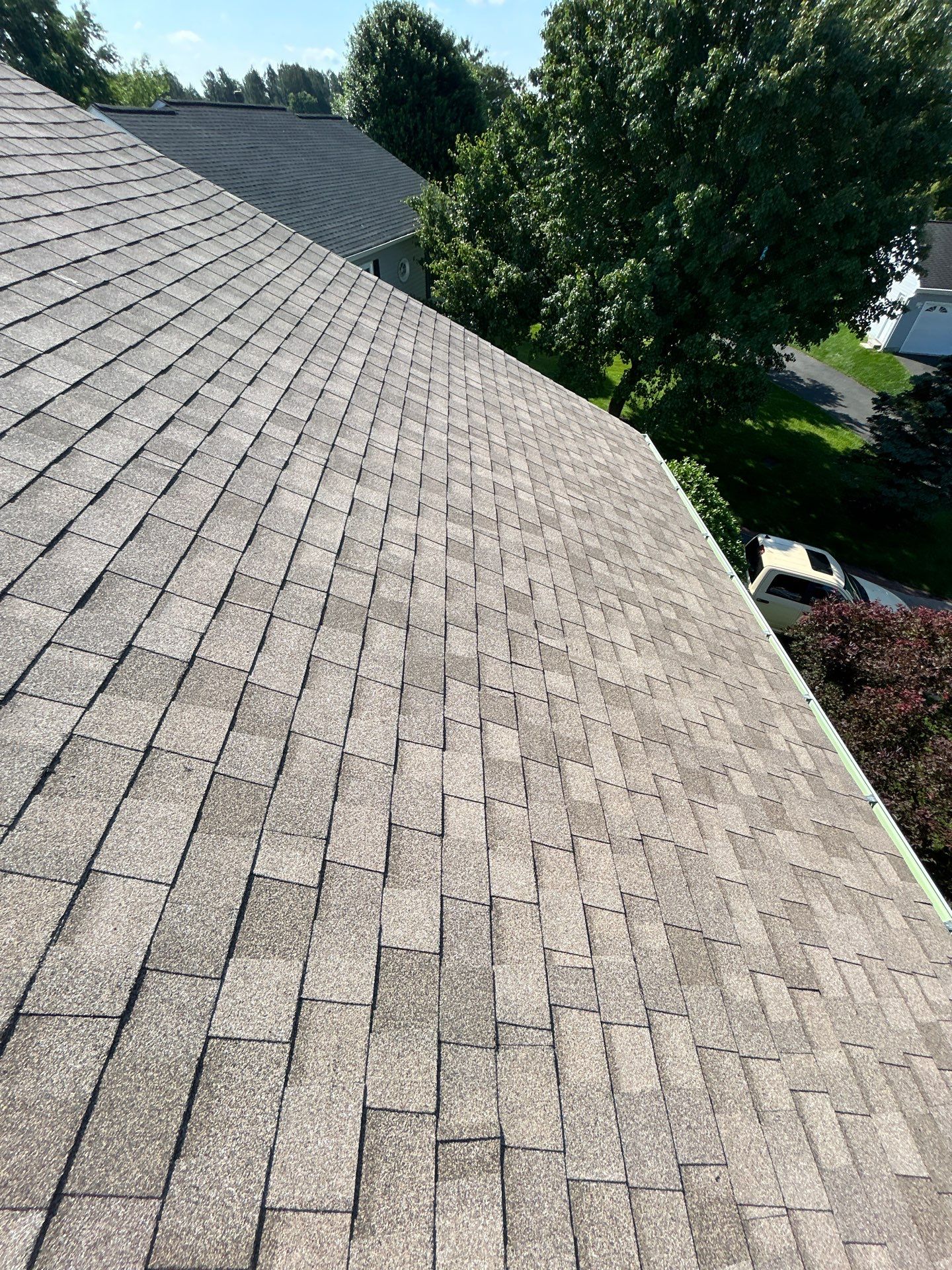 Fairfax: Residential Roof Replacement with CertainTeed Landmark Shingles in Sunrise Cedar by RM Banning, Inc.
