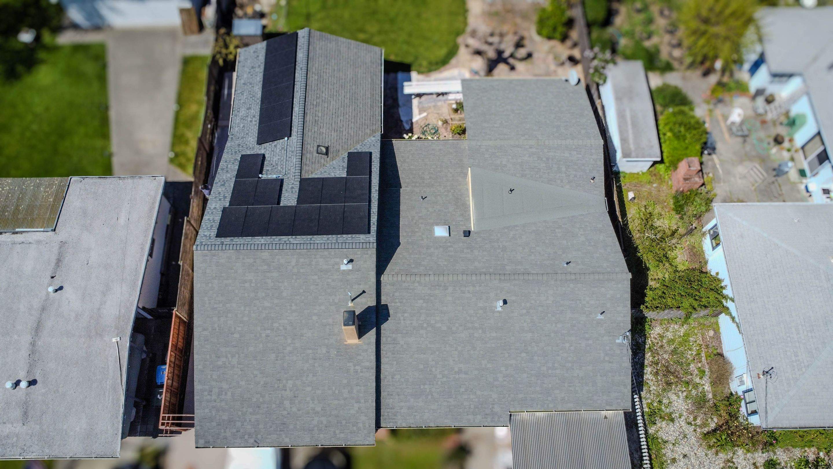 Residential Remodel using GAF Timberline HDZ RS by Sustainable Living Builders, Inc.