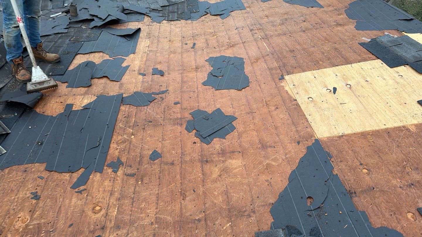 Roof Replacement using Owens Corning Onyx Black by 180 Contractors