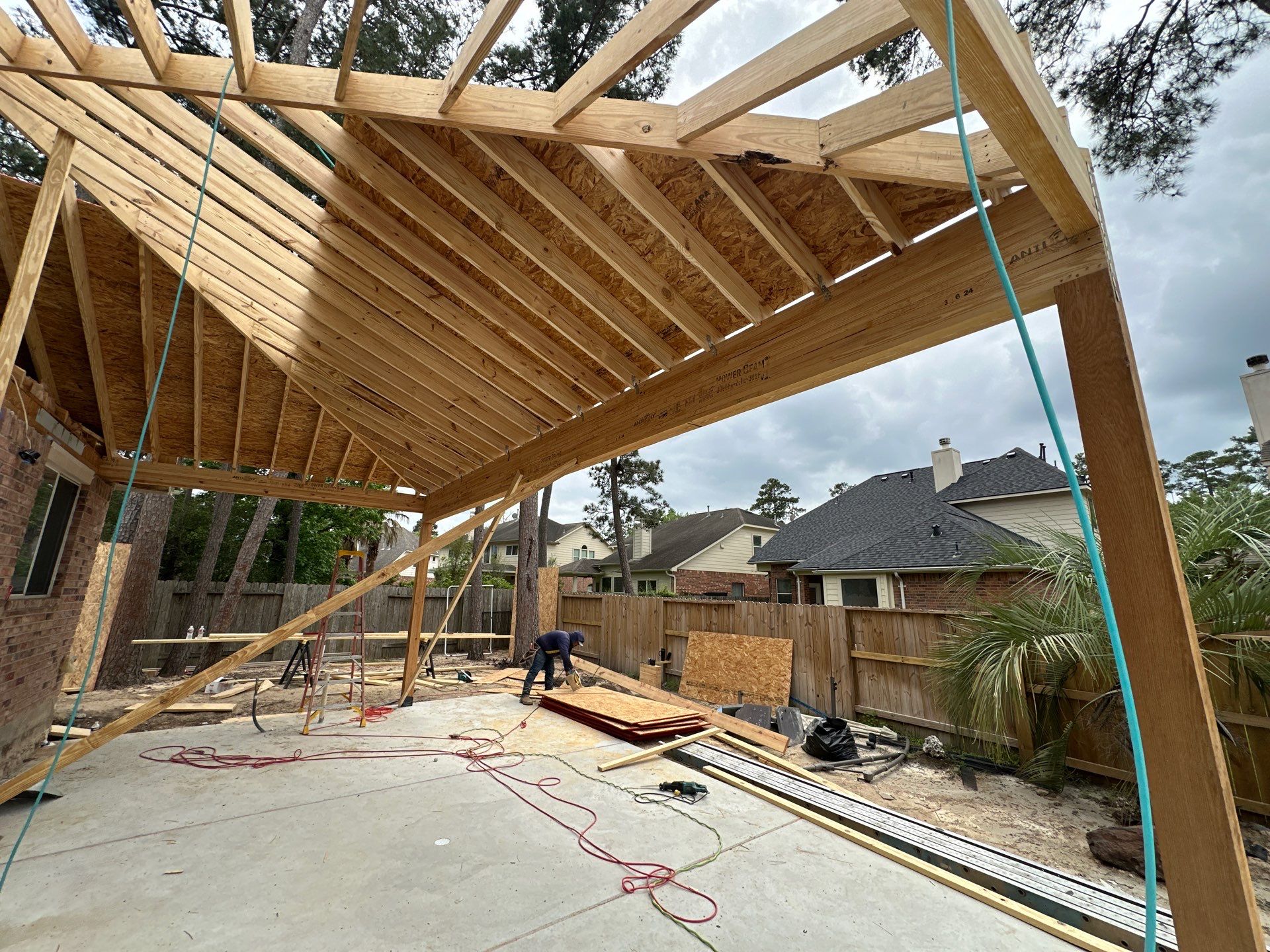Pool, Patio Cover and Summer Kitchen in Sterling Ridge by SophAlx LLC