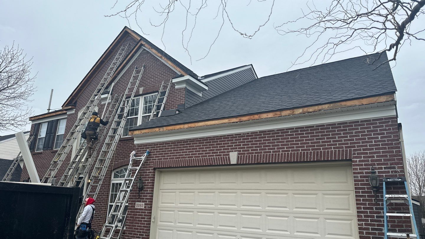 Roofing & Siding  by Tamlin Roofing