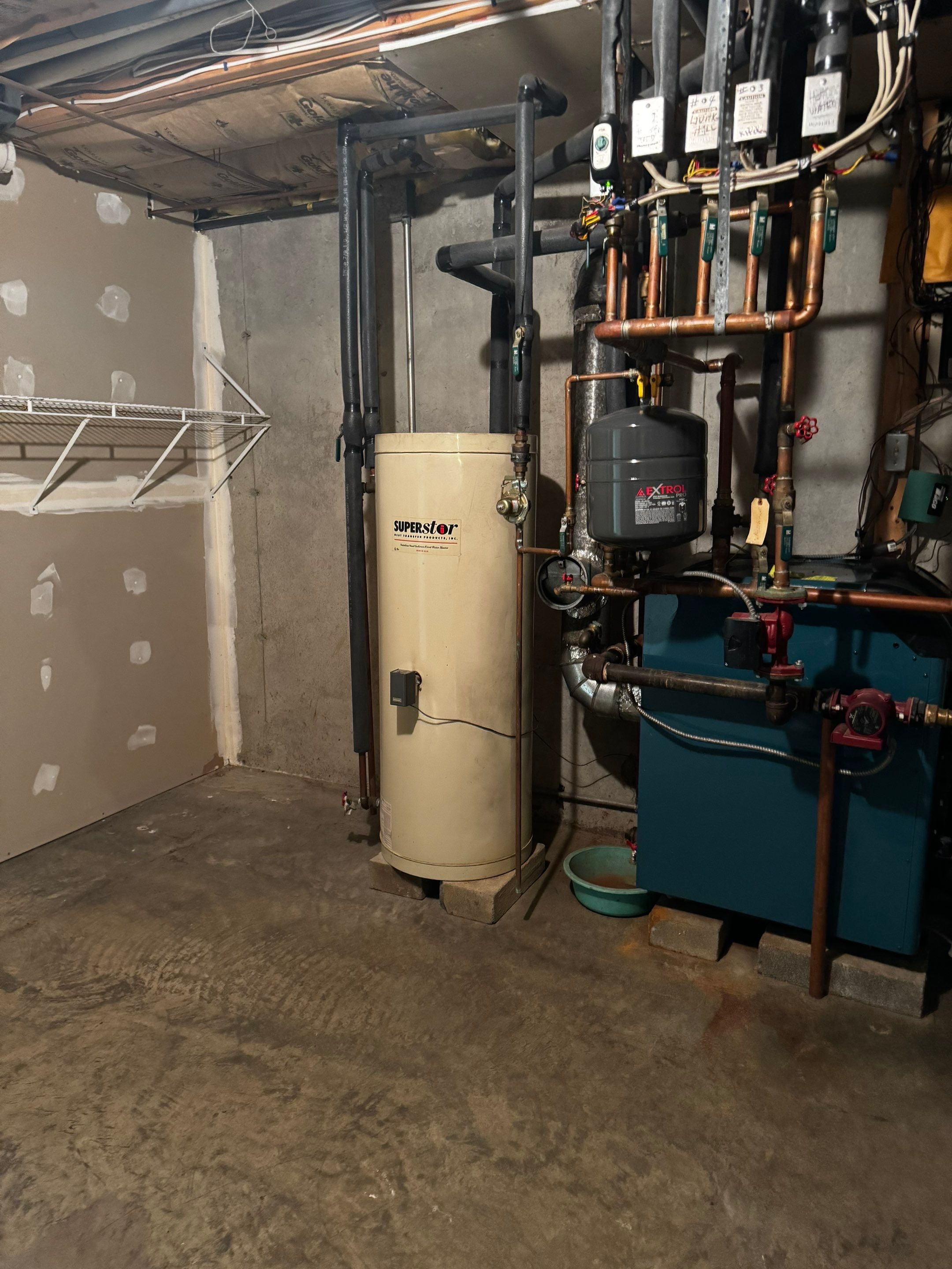 Rhinebeck, NY — Heat Pump Integration with Existing Oil Boiler, Zoning & Remote Monitoring by Shelter Air