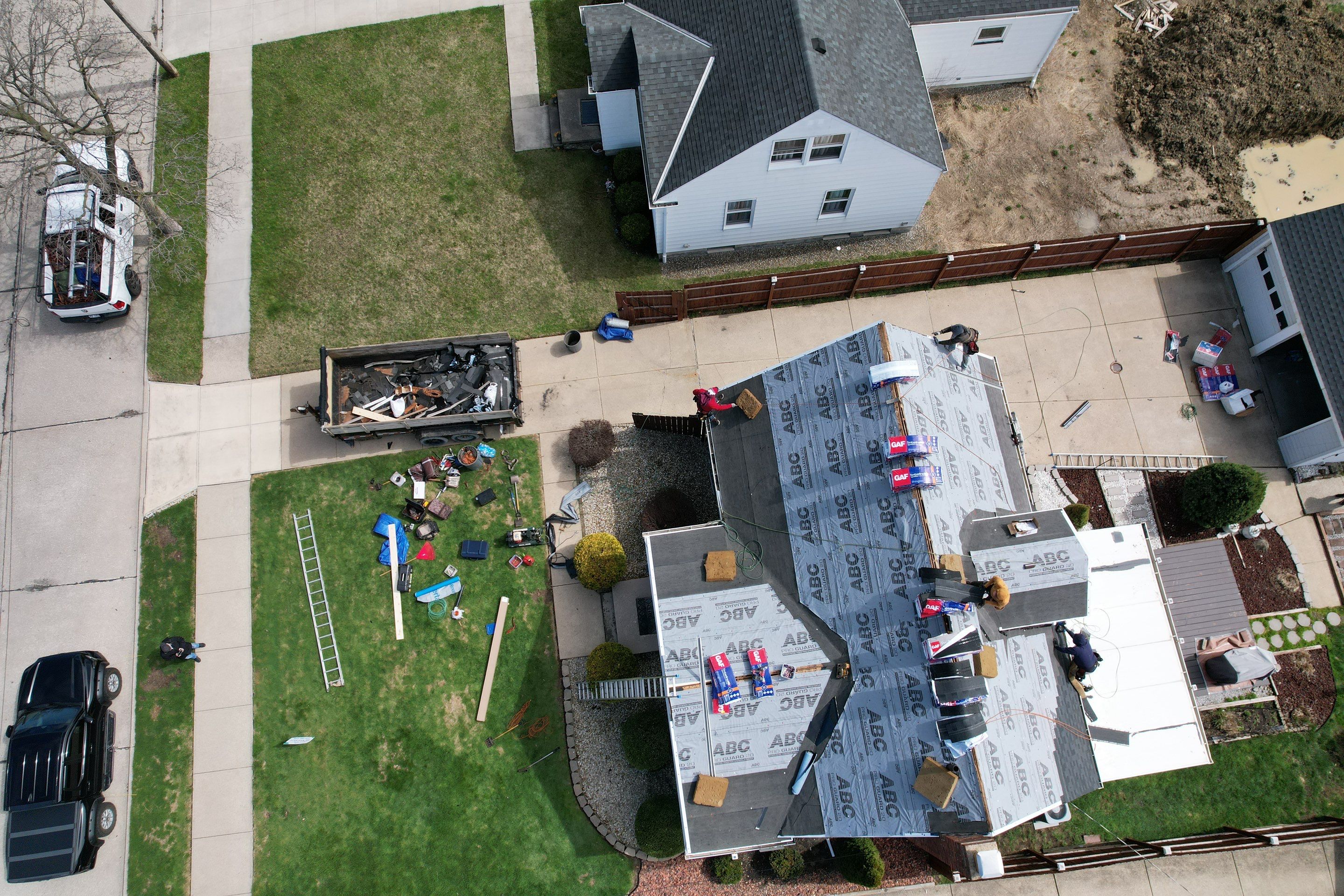 Cleveland Roof replacement - Charcoal shingles by Atlas Roofing & Restoration