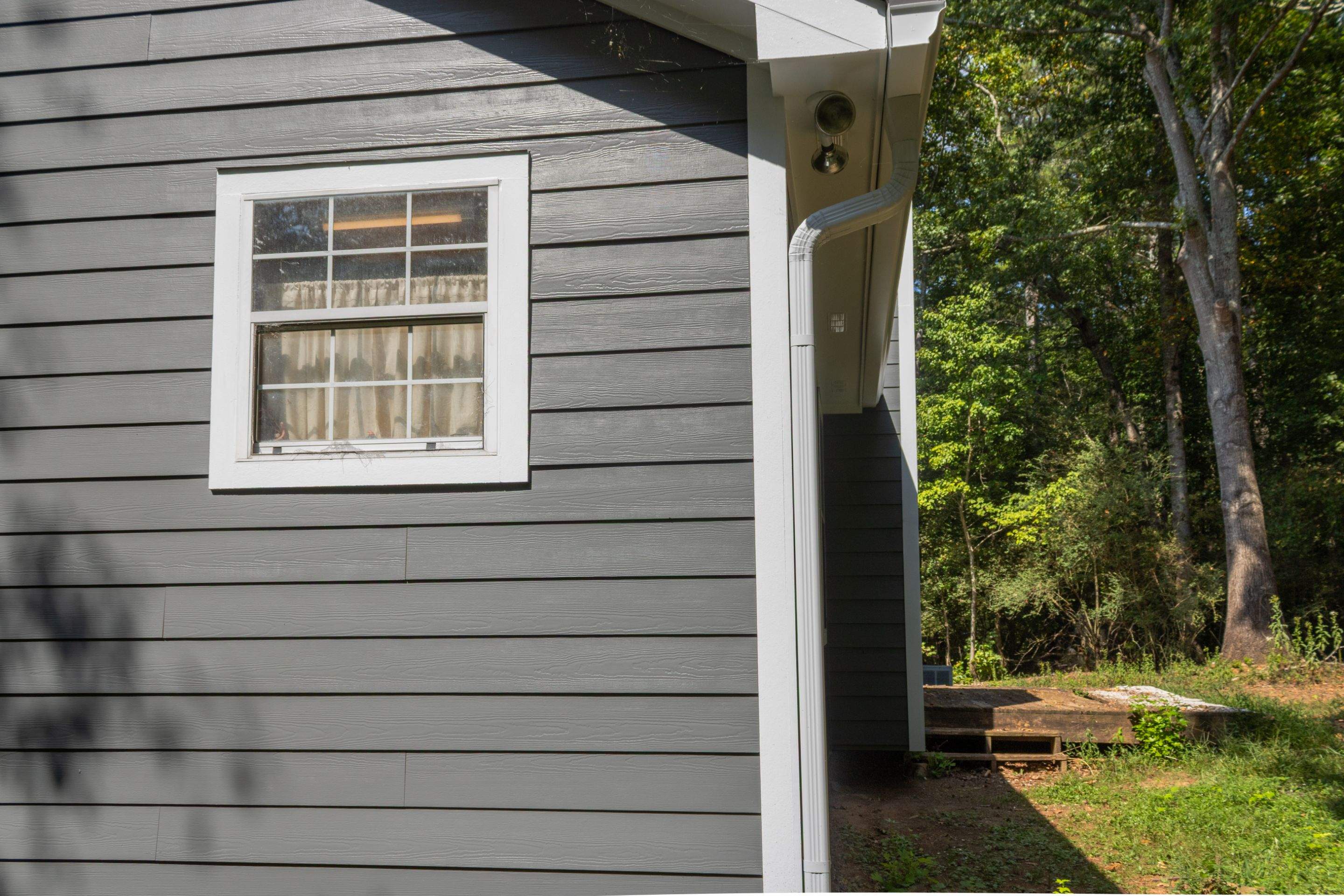 Dallas, GA Siding Replacement, Exterior Painting, and Gutter Install by Nelson Exteriors 
