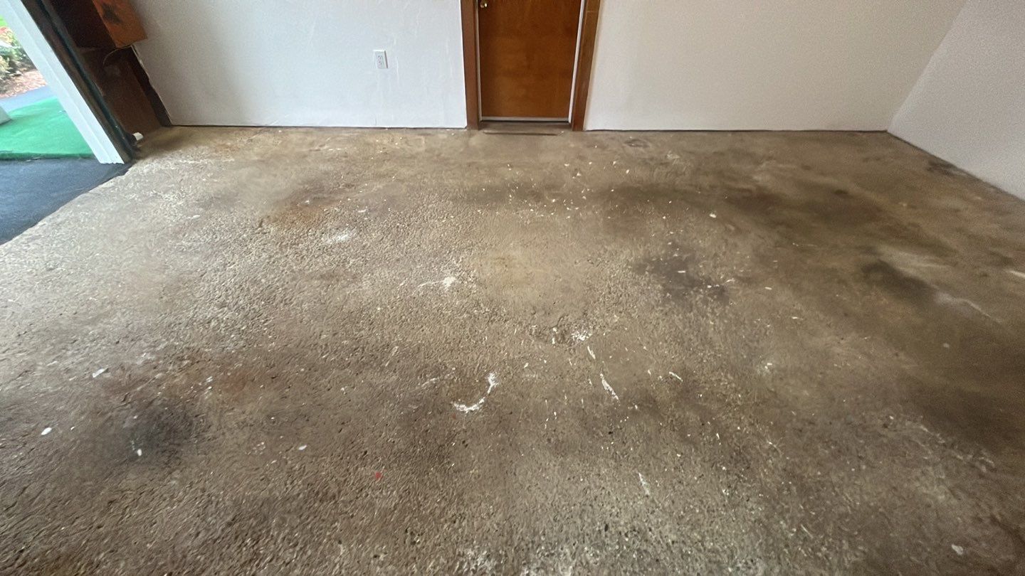 Garage in Nashua, NH 03060 by Symphony Concrete Coatings