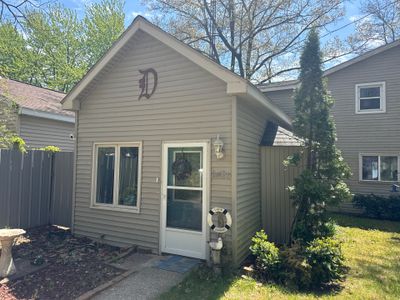 Twin Lake Residential Power Washing and Exterior Surface Cleaning