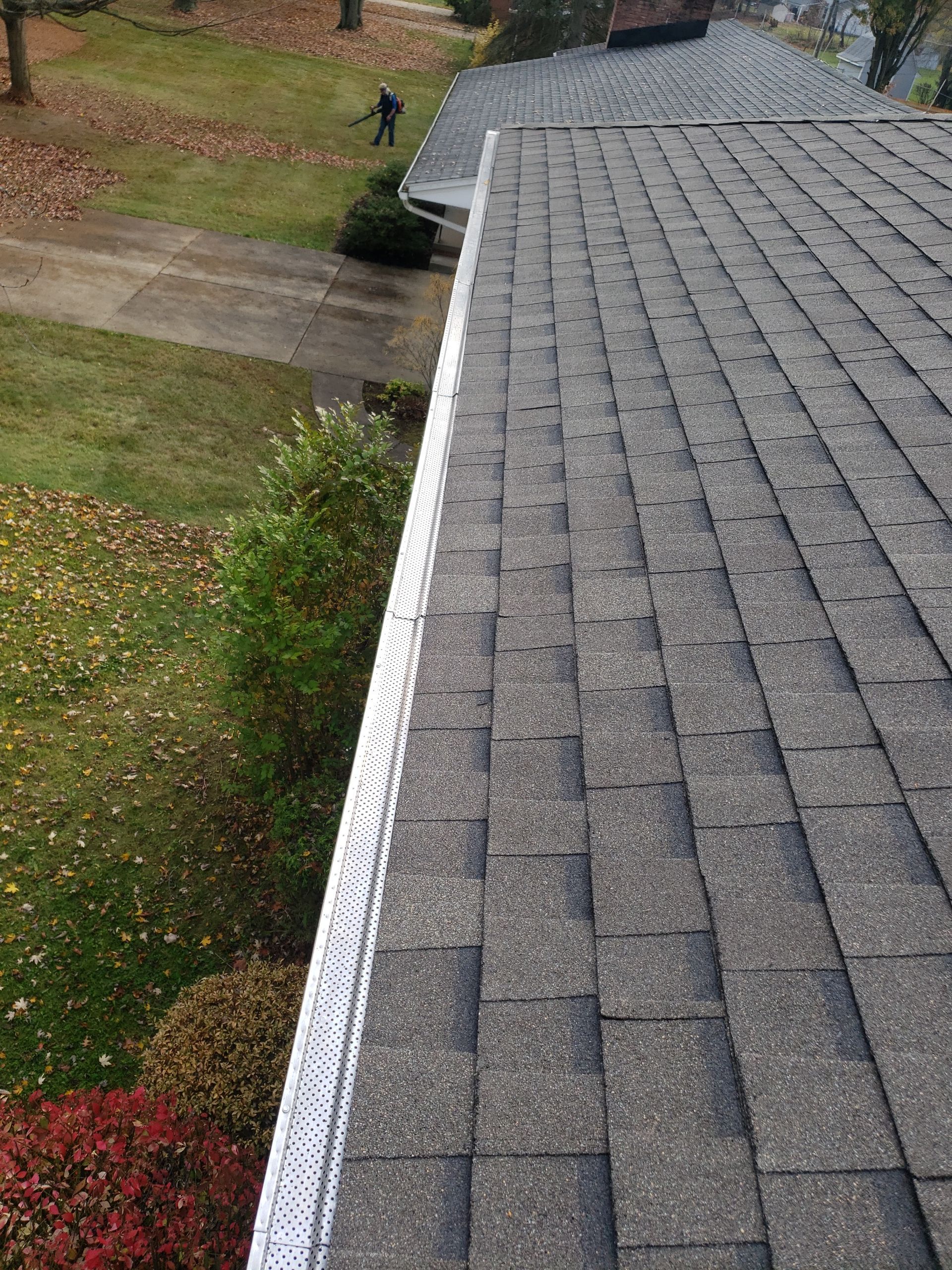 ATLAS PINNACLE COLOR: PRISTINE SCOTCHGARD WEATHERED DRIP EDGE: MUSKET BROWN by Eagle Eye Roofing