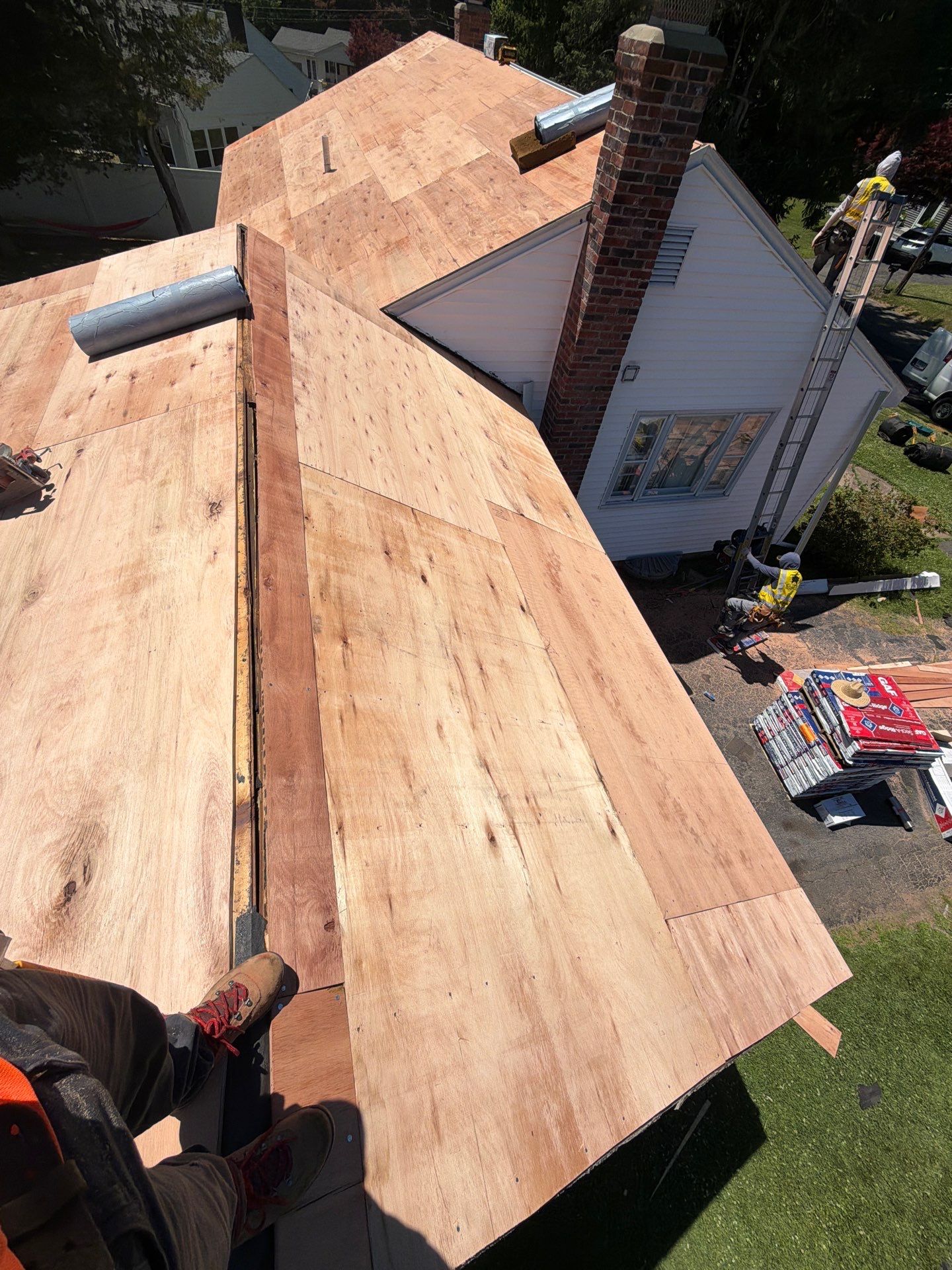 Project in Southington, CT by Elitex Roofing